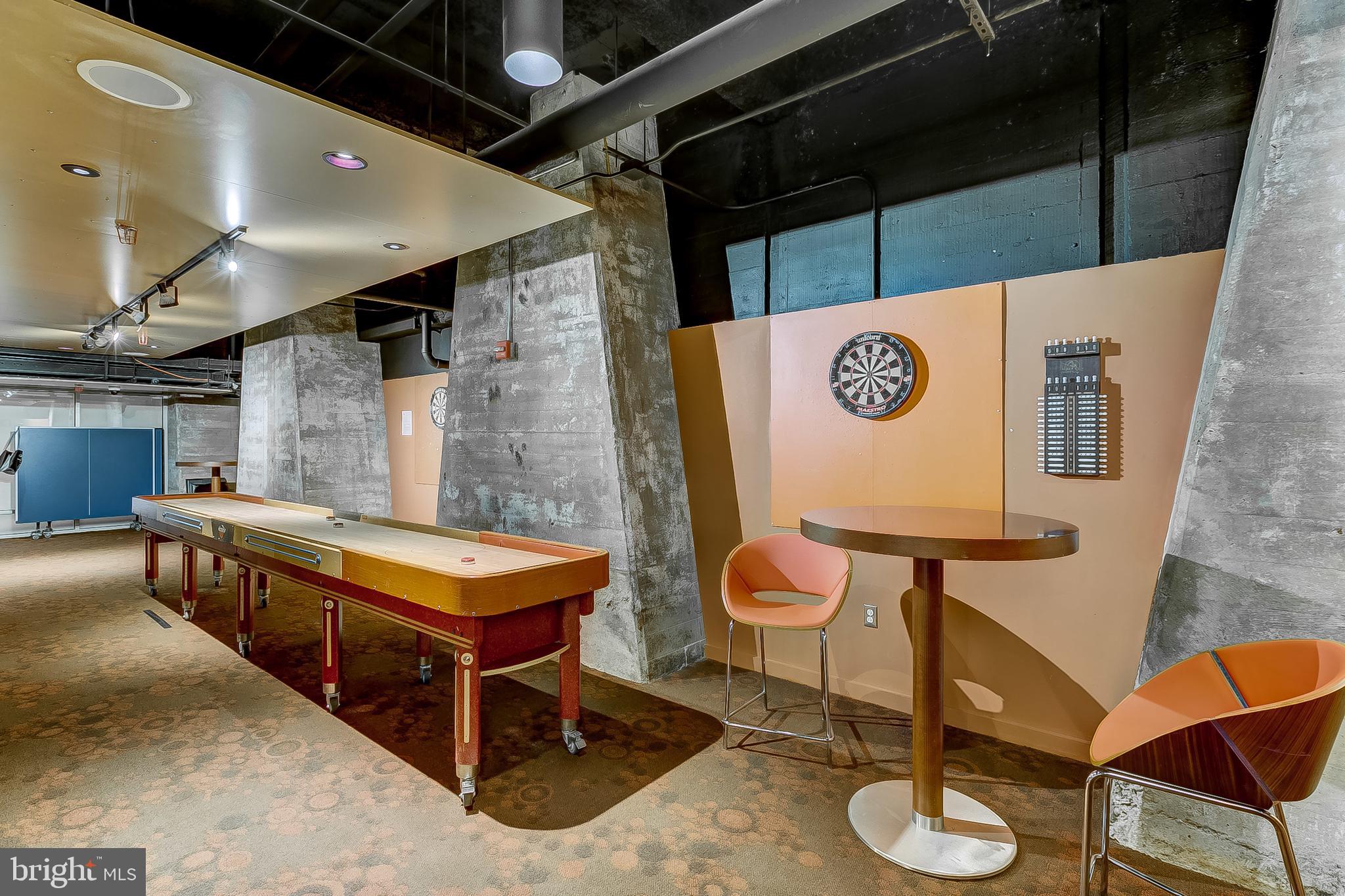 LOCUST POINT - Residential