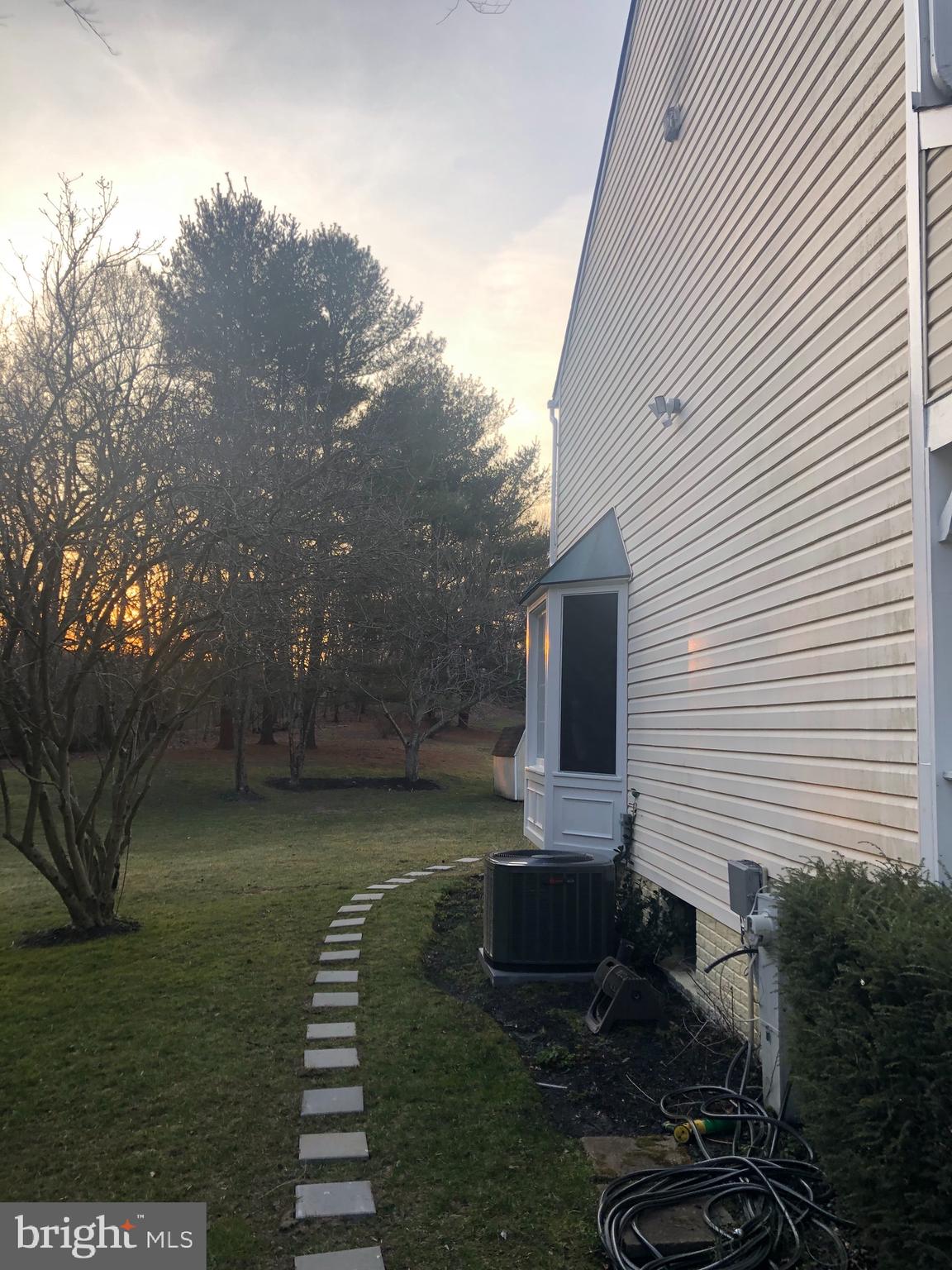 COLLINGTON STATION - Residential Lease