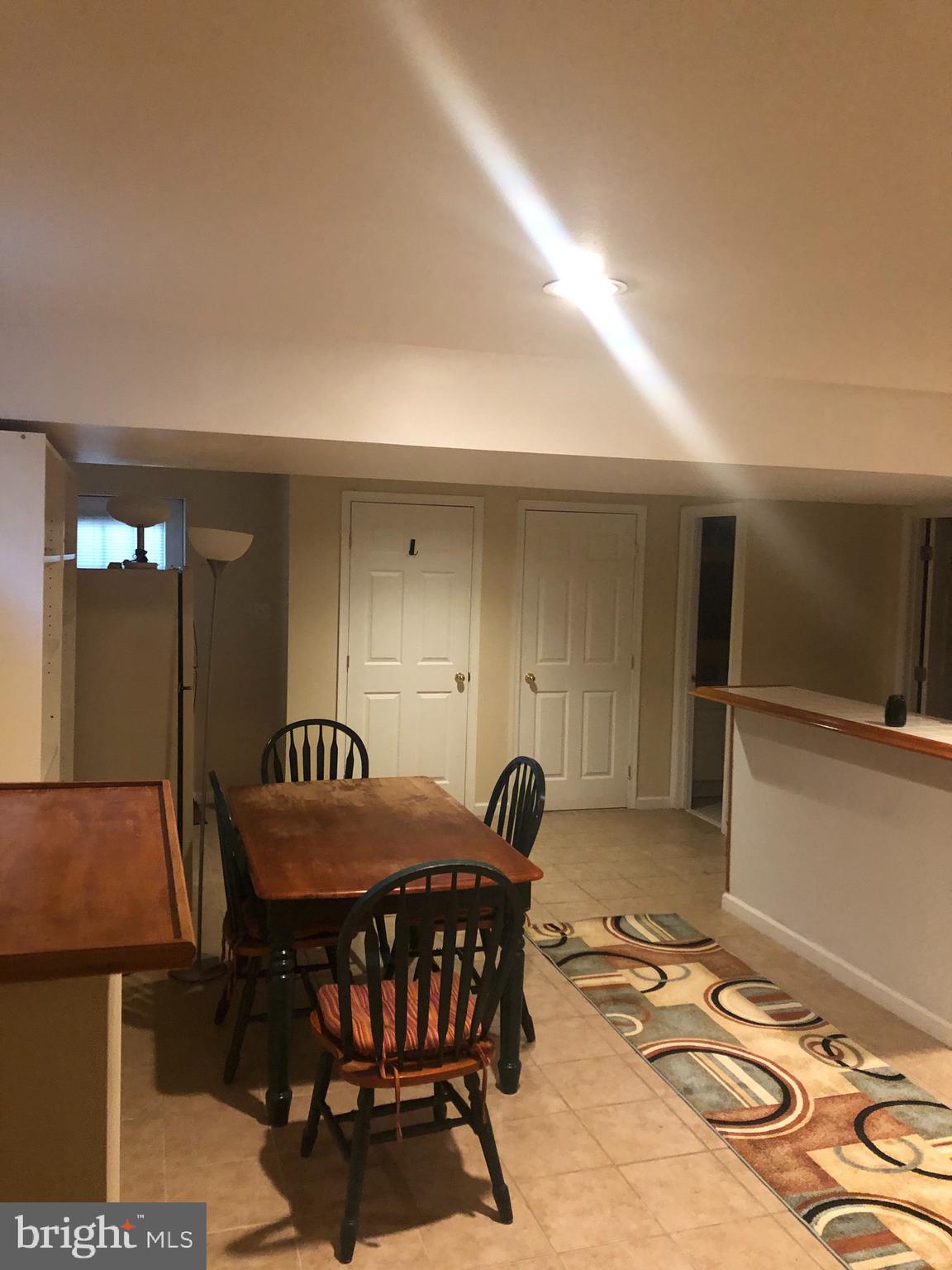 COLLINGTON STATION - Residential Lease