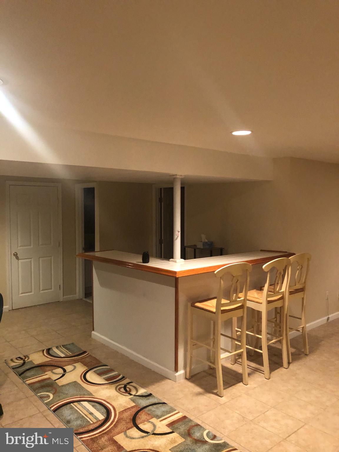 COLLINGTON STATION - Residential Lease