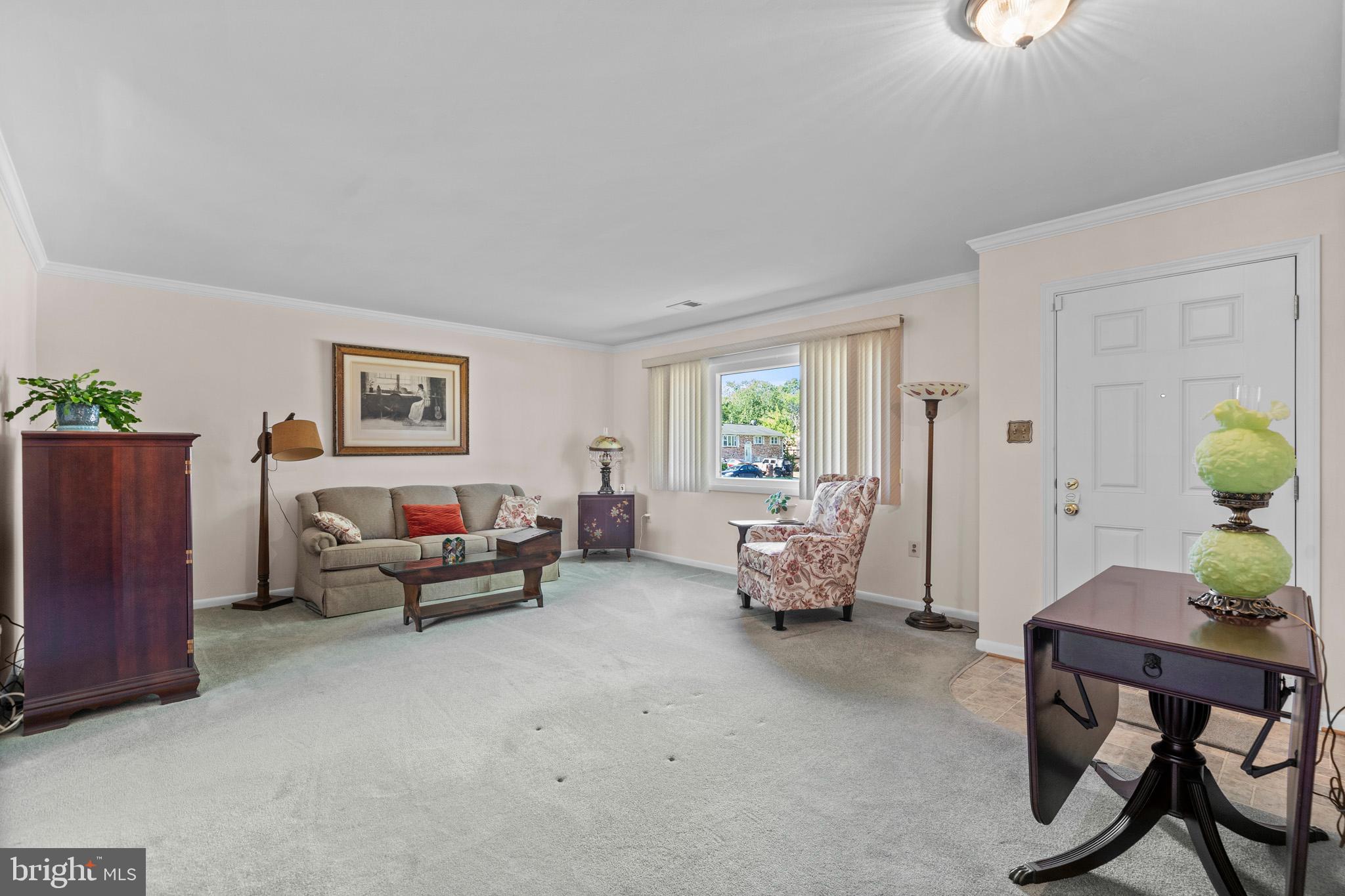 10004 FARRAR COURT