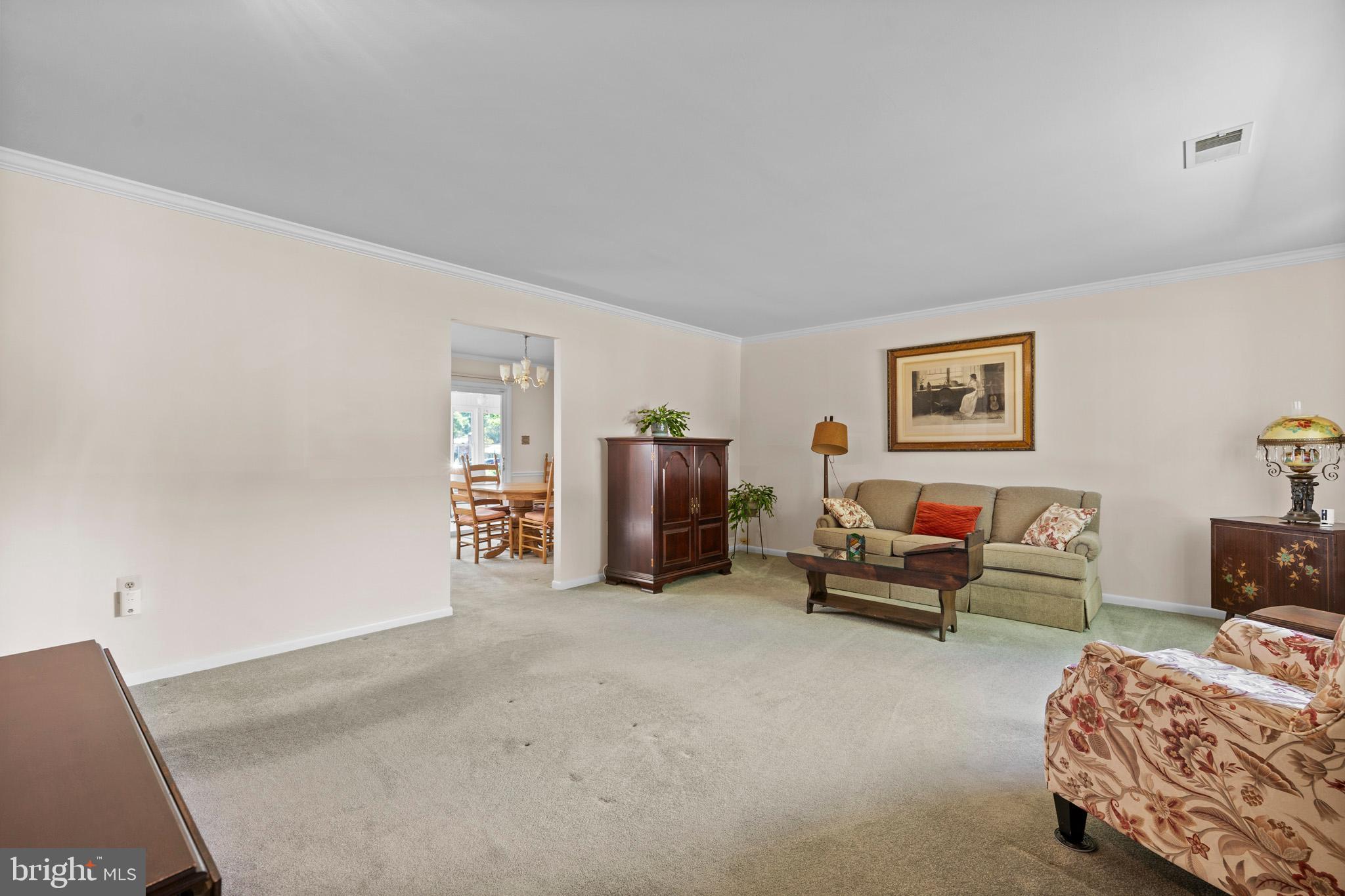 10004 FARRAR COURT