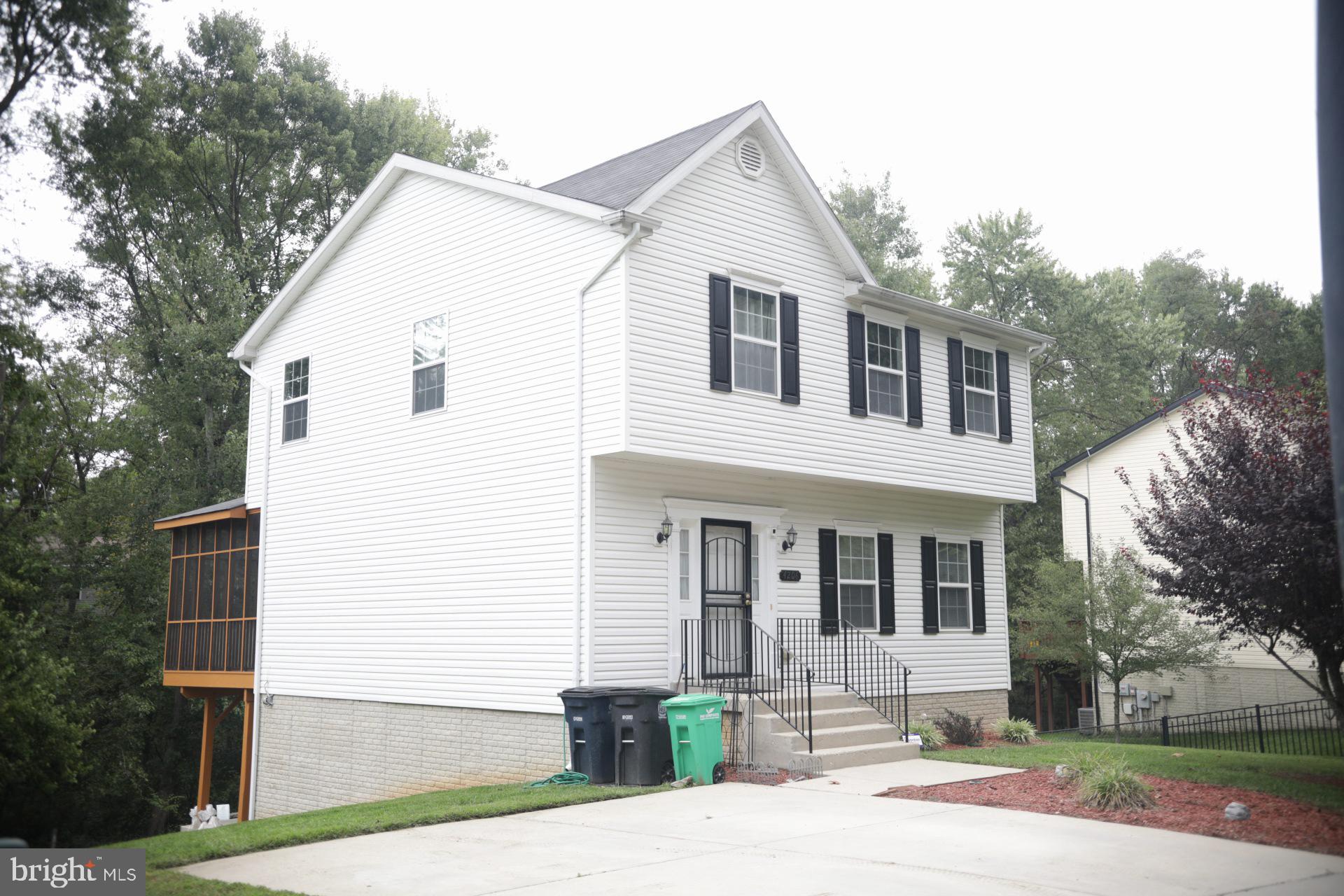 LAKEVIEW - Residential