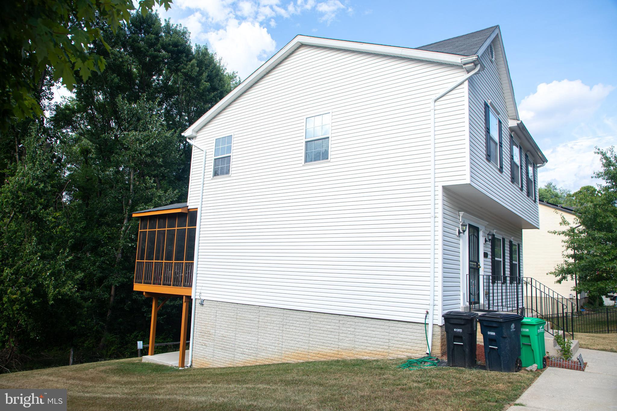 LAKEVIEW - Residential