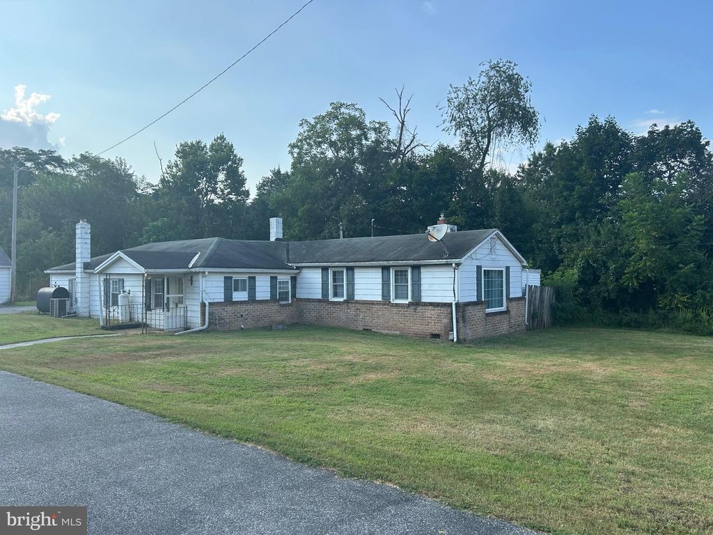 Photo of 2410 Granite Station Road, GETTYSBURG, PA 17325 (MLS # PAAD2019990)