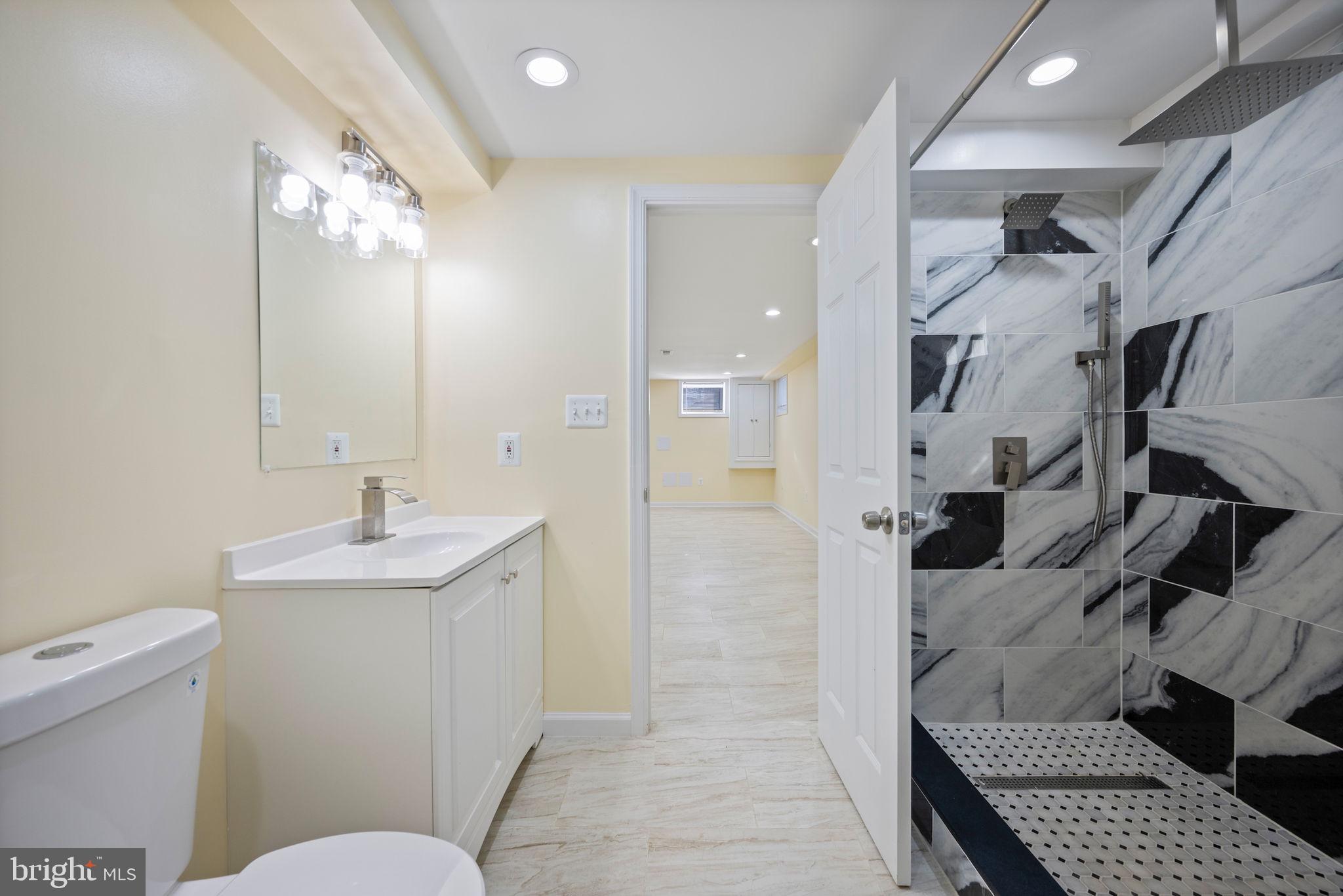 LAURAVILLE HISTORIC DISTRICT - Residential