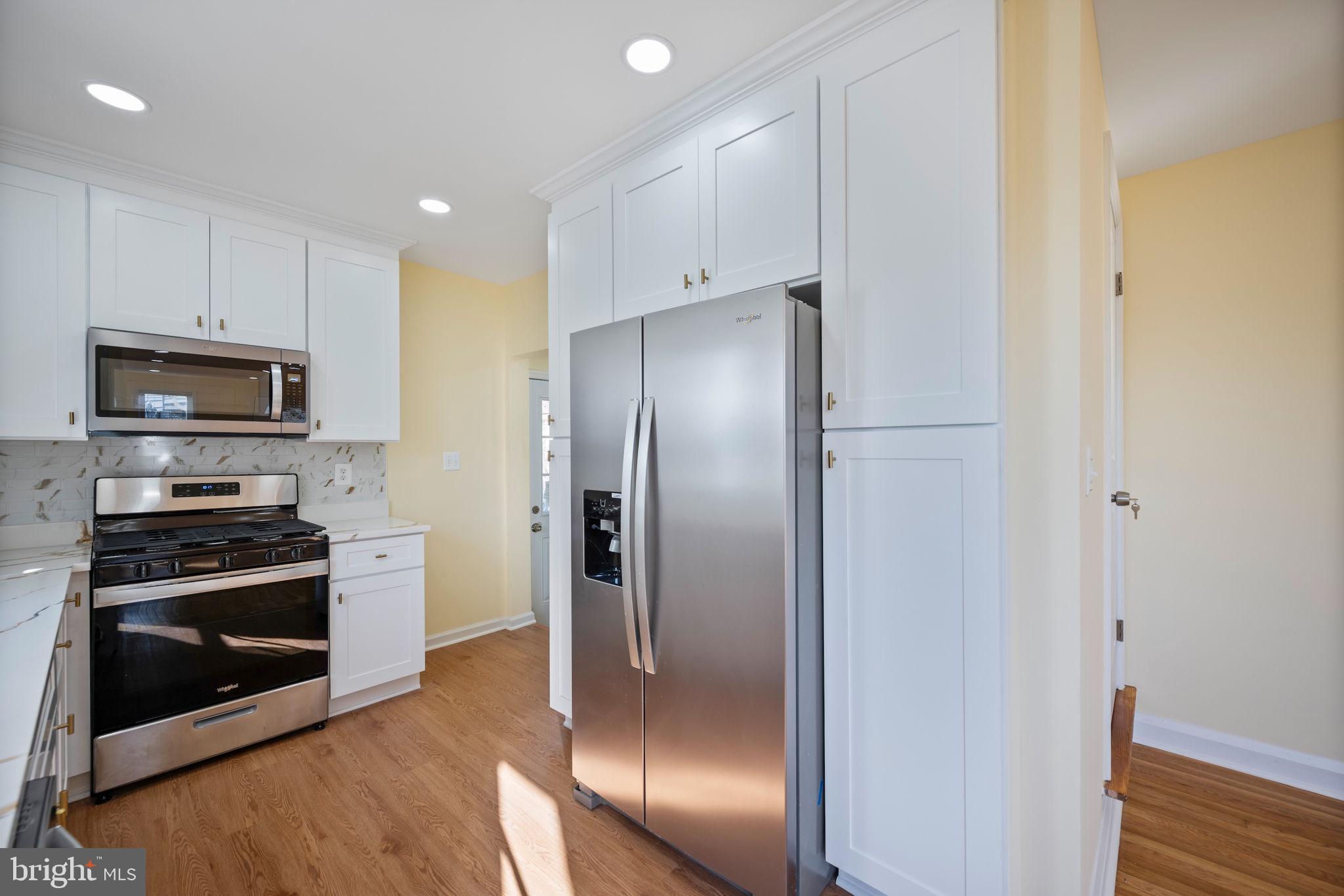 LAURAVILLE HISTORIC DISTRICT - Residential