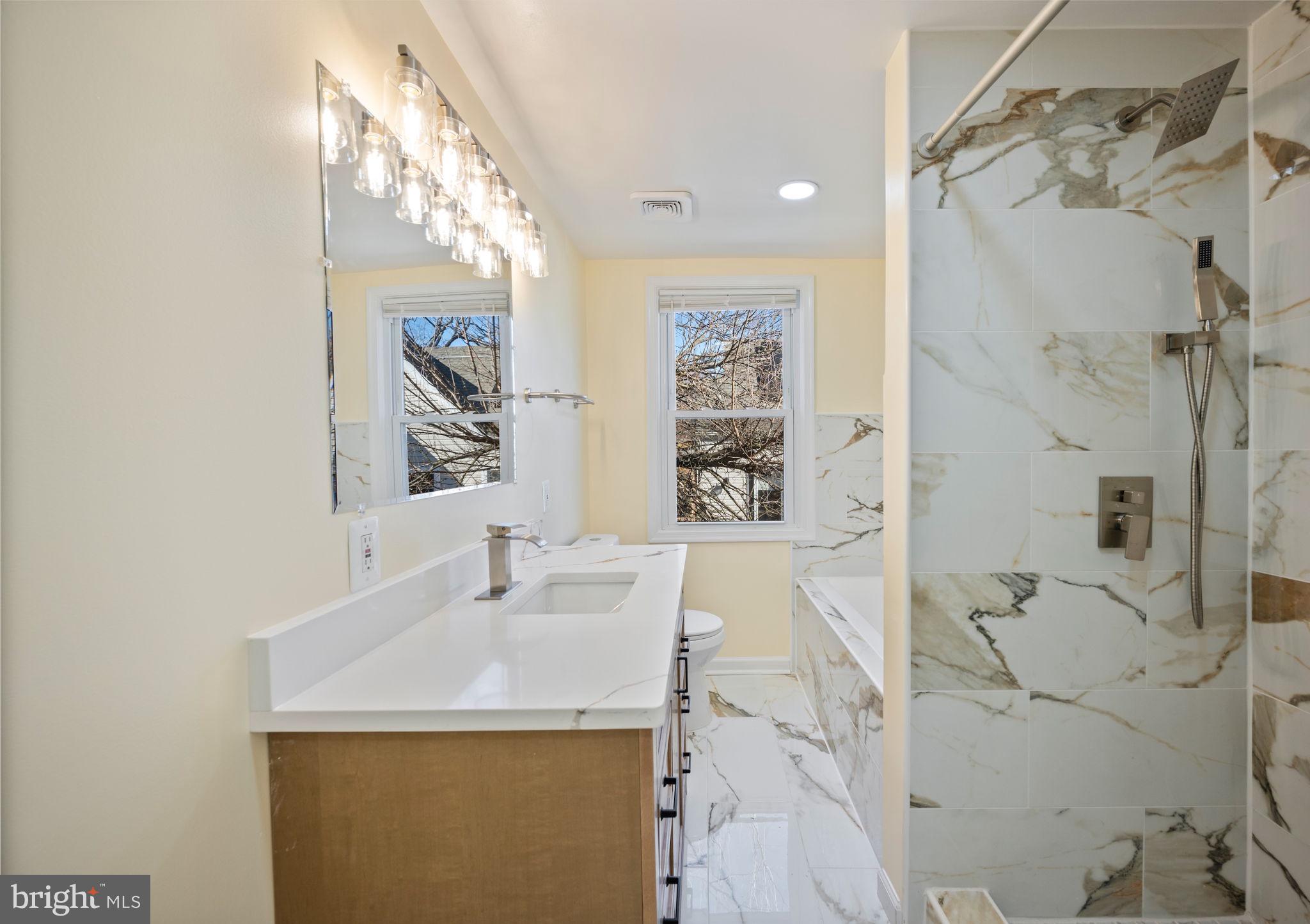 LAURAVILLE HISTORIC DISTRICT - Residential