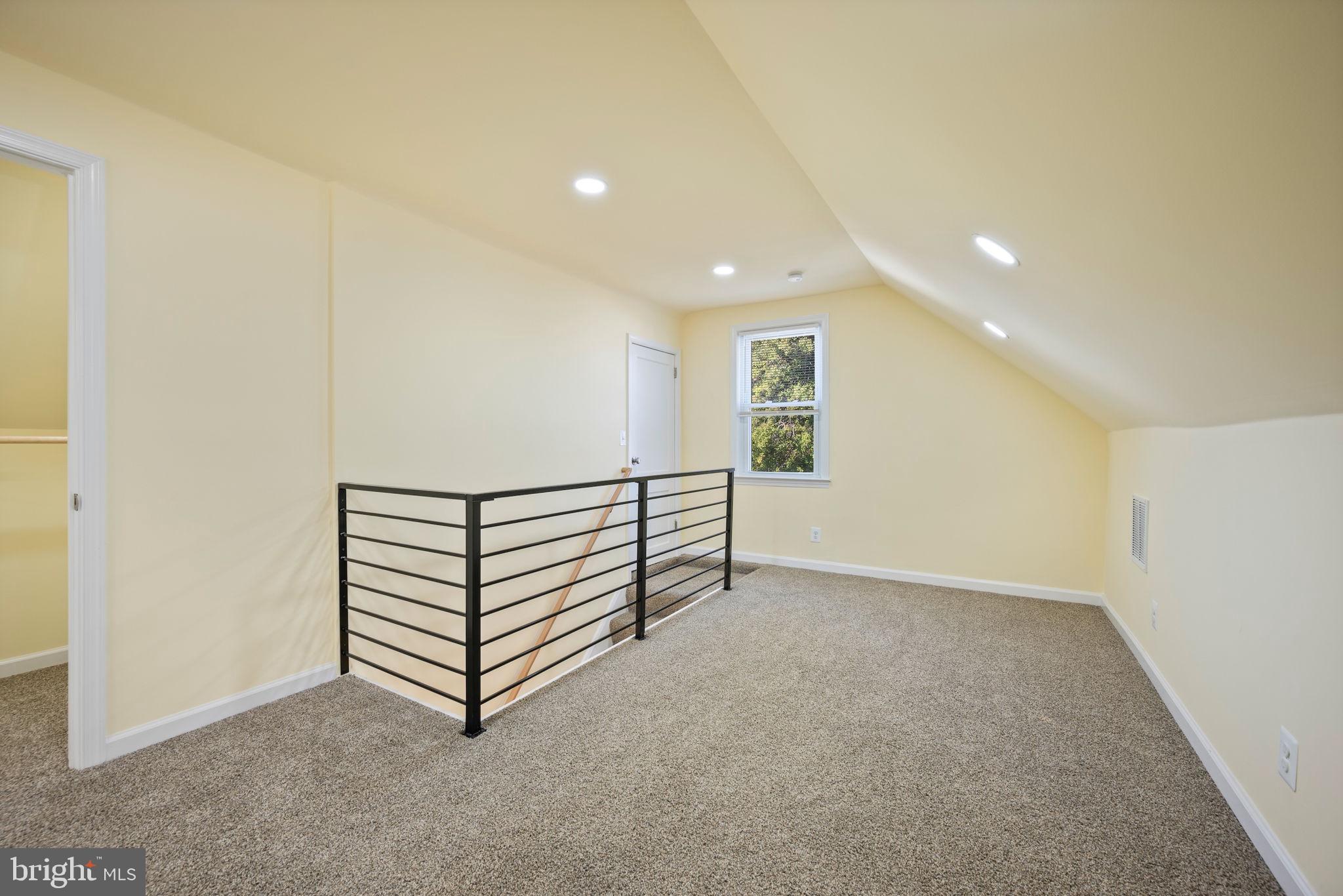 LAURAVILLE HISTORIC DISTRICT - Residential