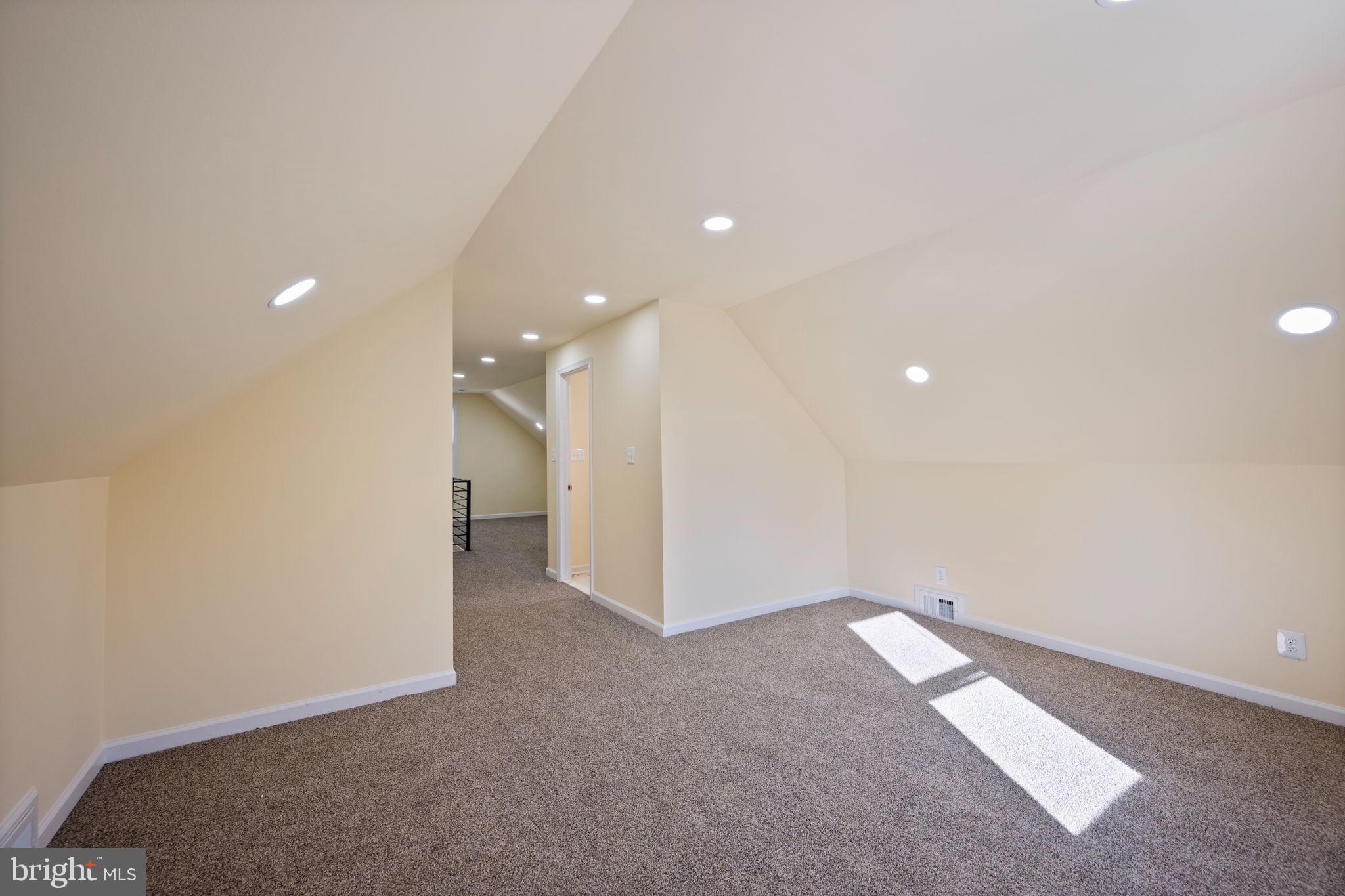 LAURAVILLE HISTORIC DISTRICT - Residential