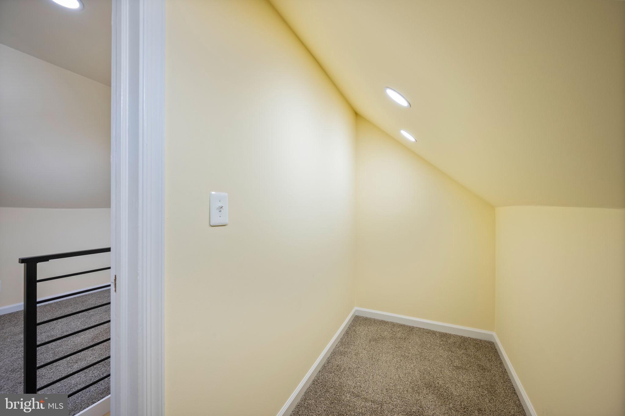 LAURAVILLE HISTORIC DISTRICT - Residential