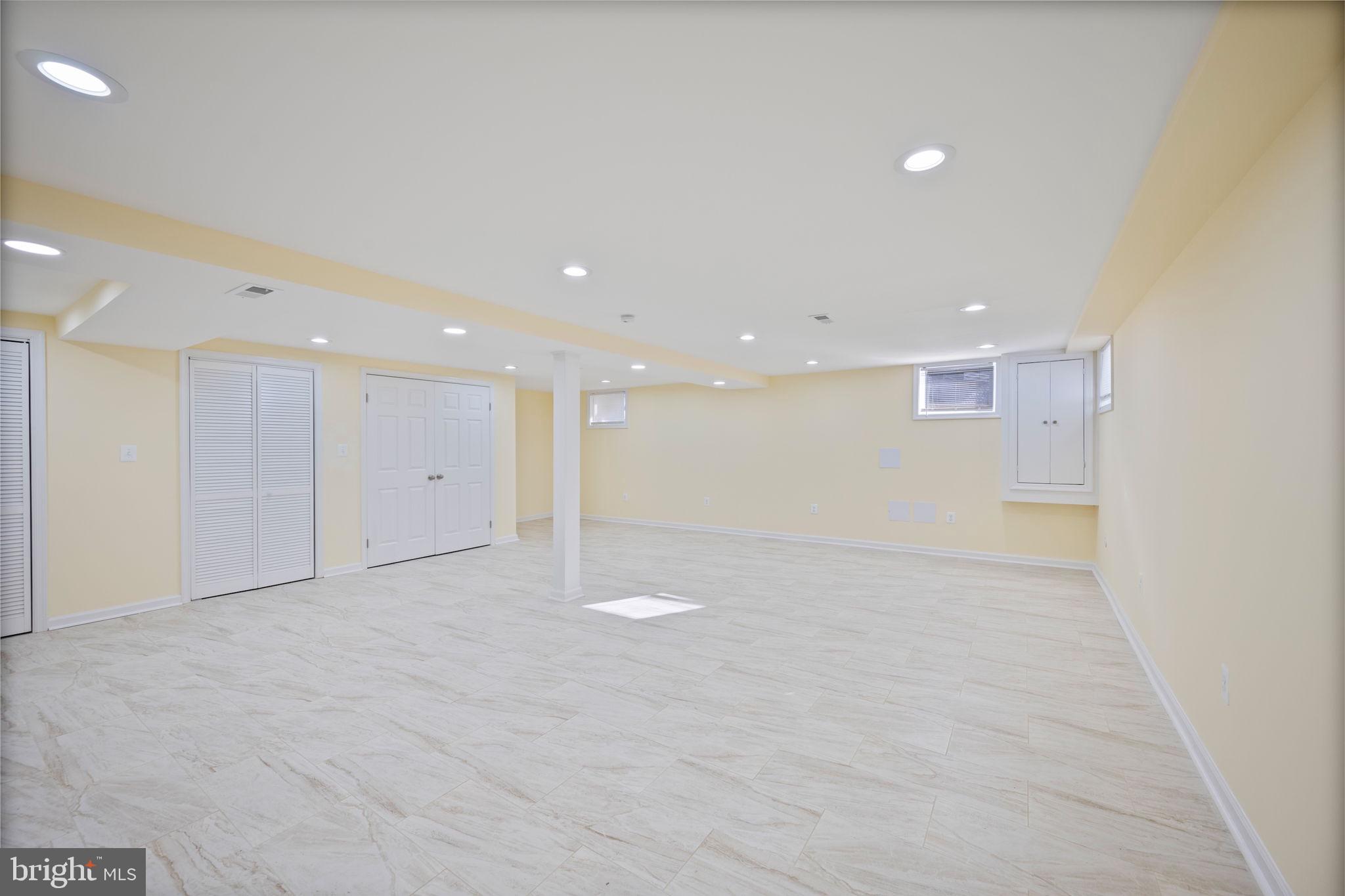 LAURAVILLE HISTORIC DISTRICT - Residential