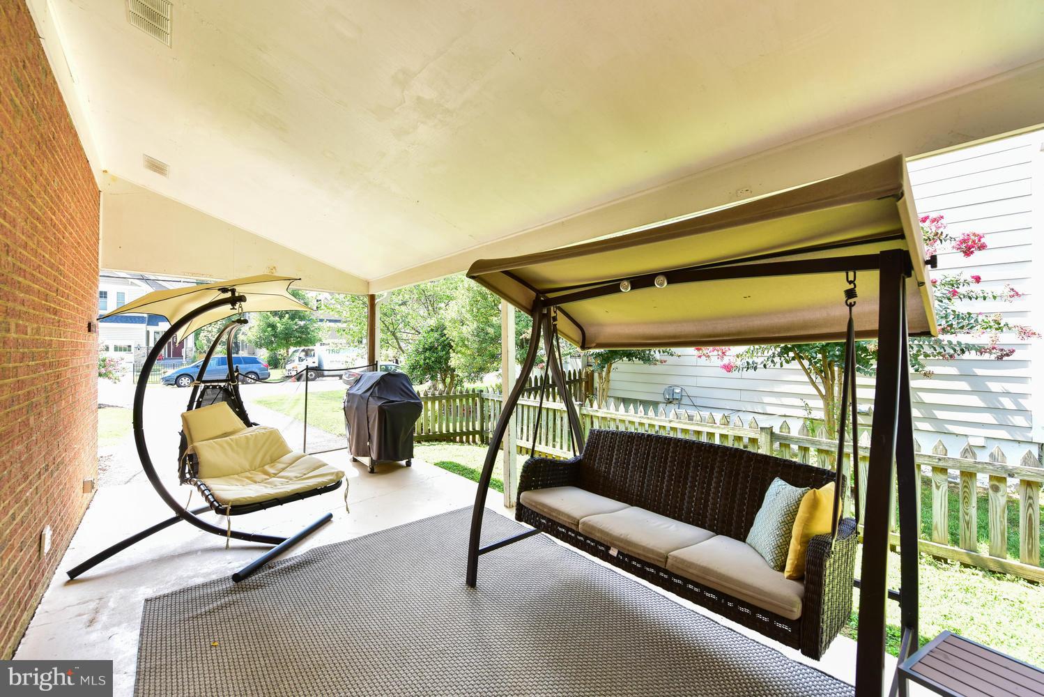 SHERWOOD - Residential Lease