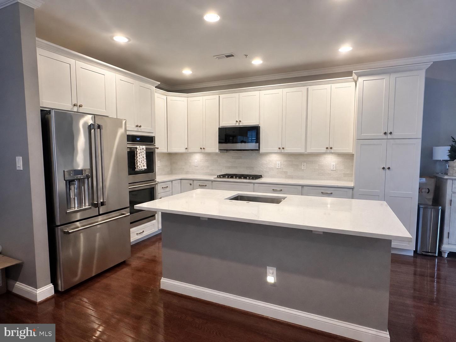 3203 WHISPER LANE 128