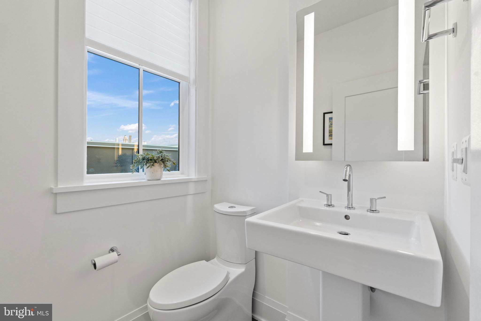 ROBINSON LANDING - Residential