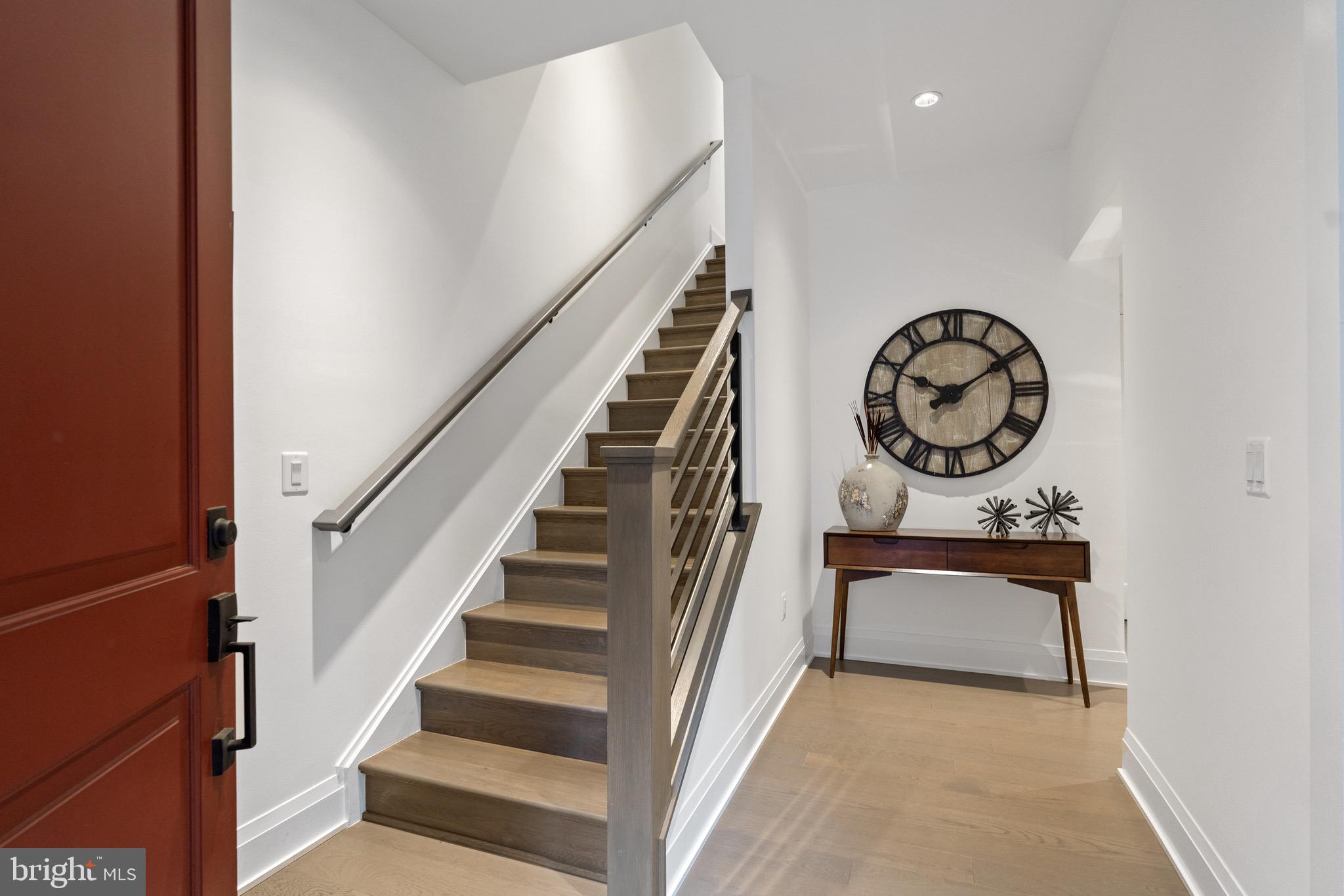 ROBINSON LANDING - Residential