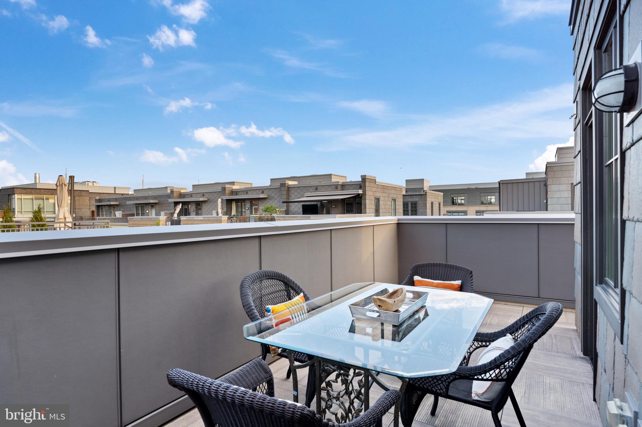 ROBINSON LANDING - Residential