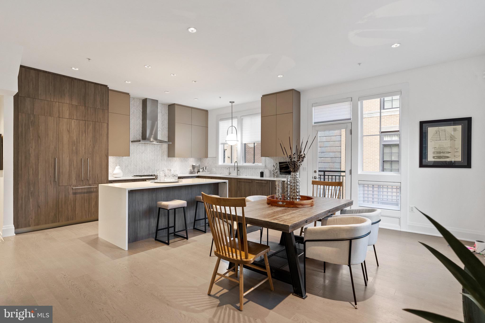 ROBINSON LANDING - Residential