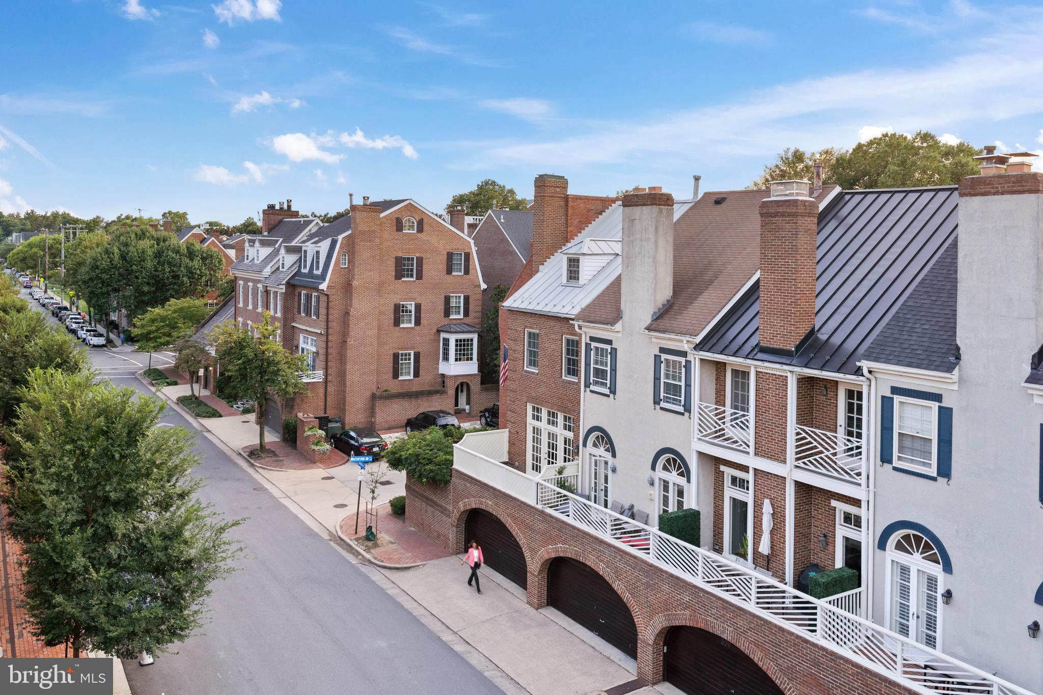 ROBINSON LANDING - Residential