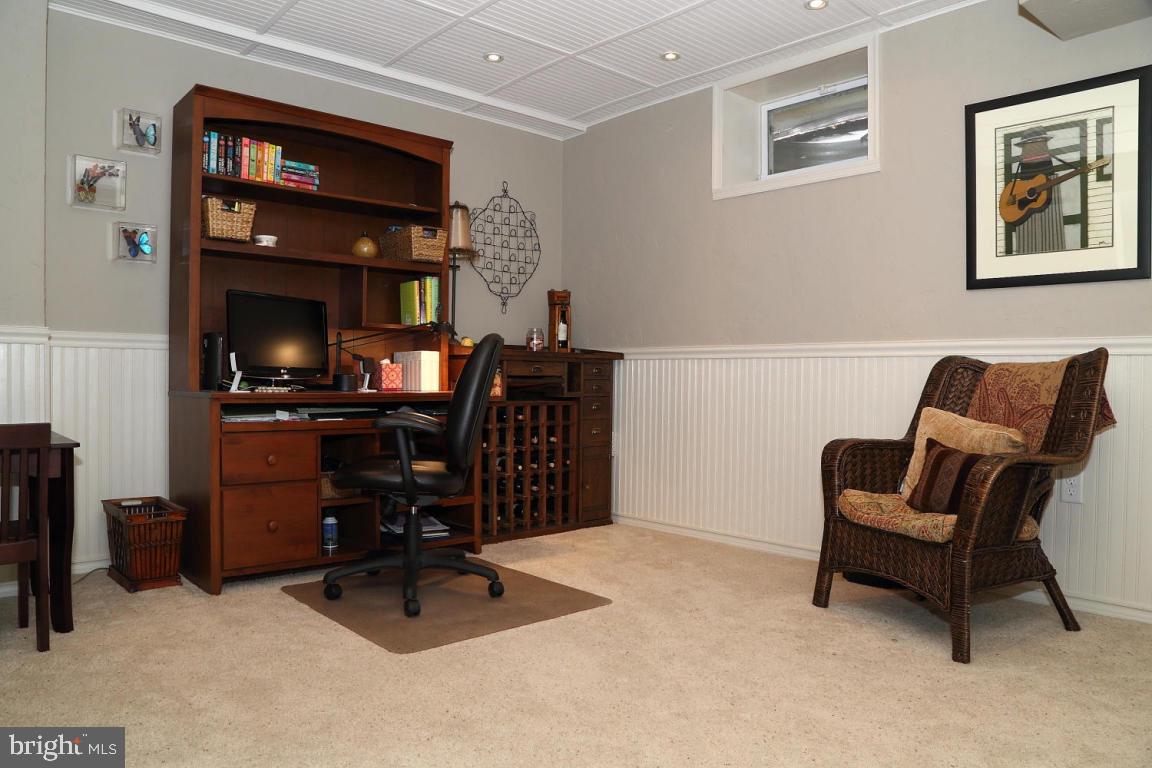 KISSEL HILL COMMONS - Residential