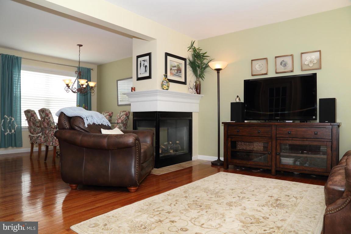 KISSEL HILL COMMONS - Residential