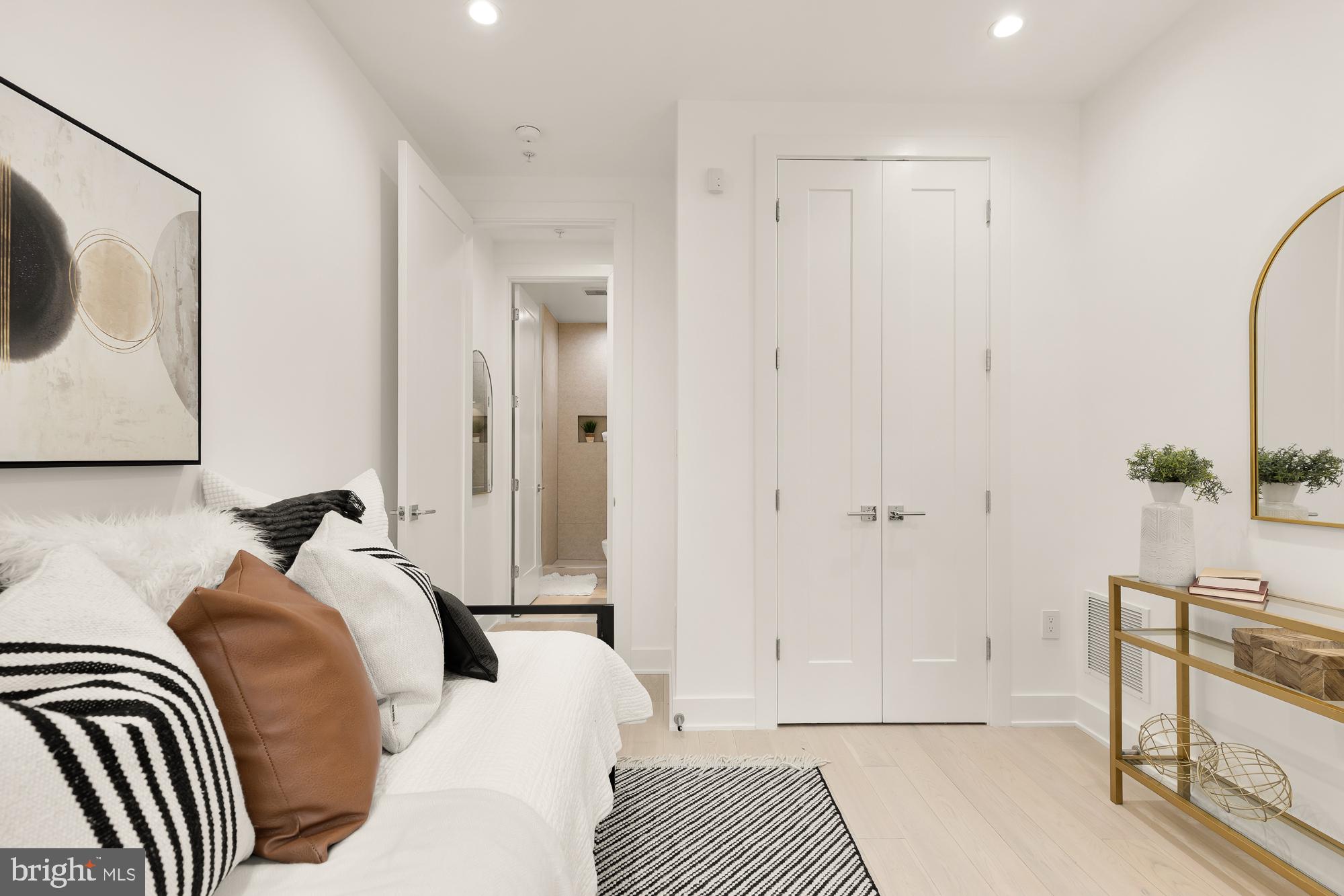 COLUMBIA HEIGHTS - Residential