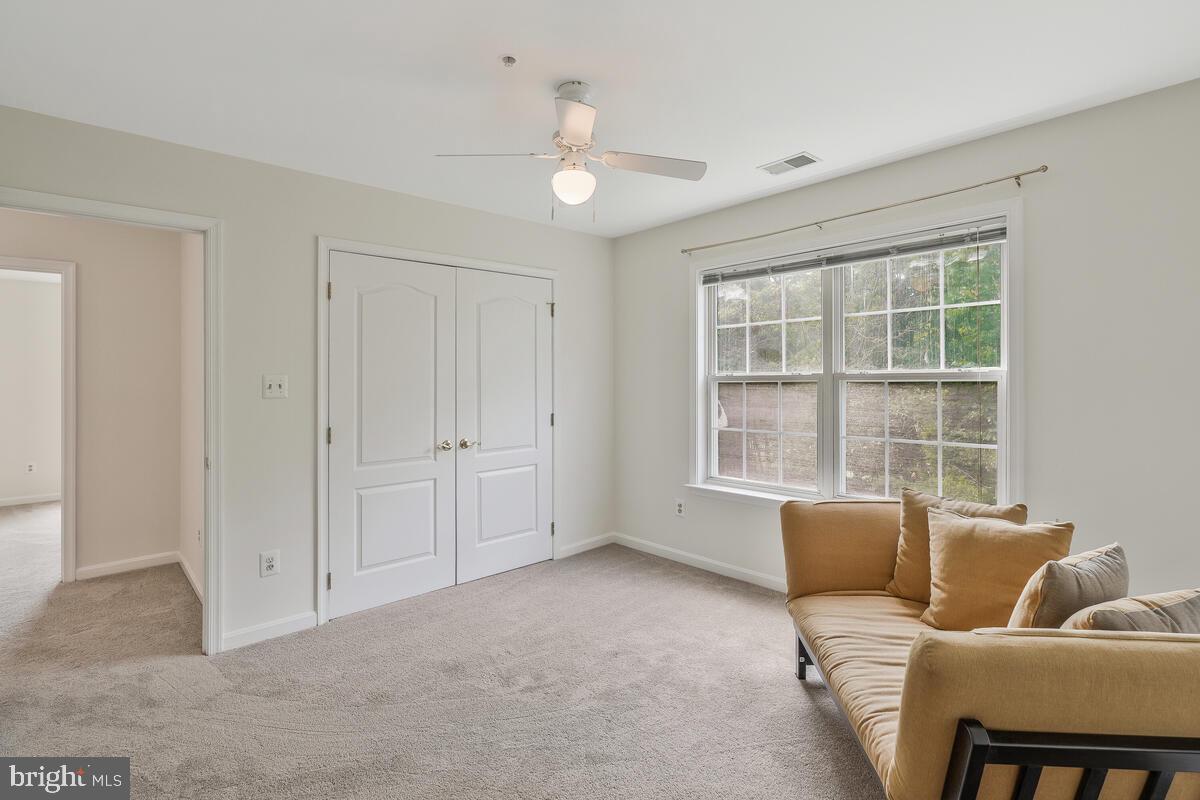 ROLLING HILLS ESTATES - Residential