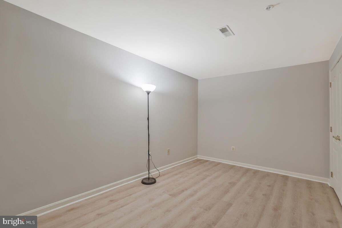 ROLLING HILLS ESTATES - Residential