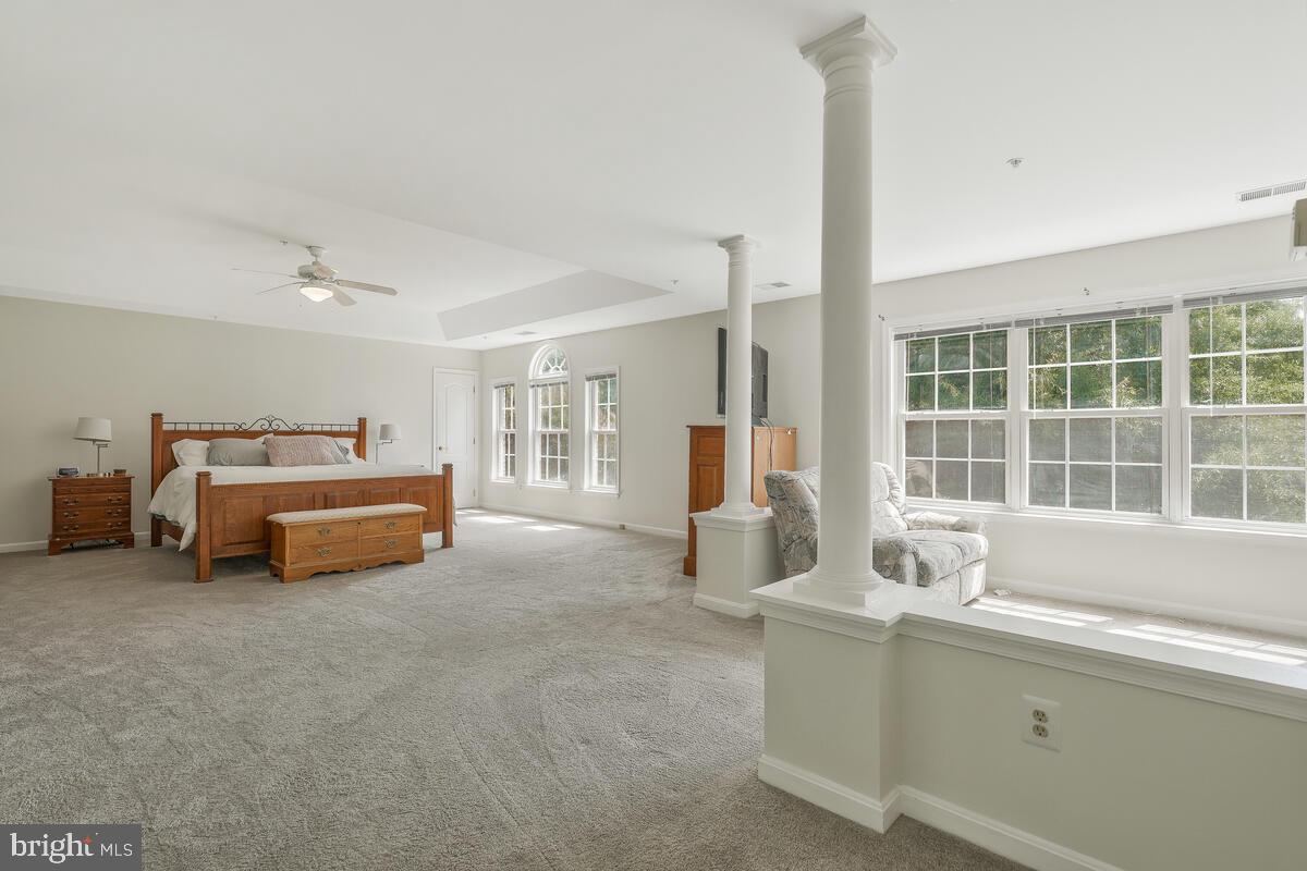 ROLLING HILLS ESTATES - Residential