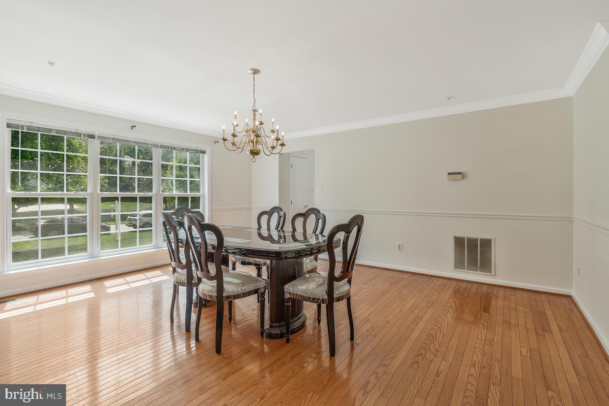 ROLLING HILLS ESTATES - Residential