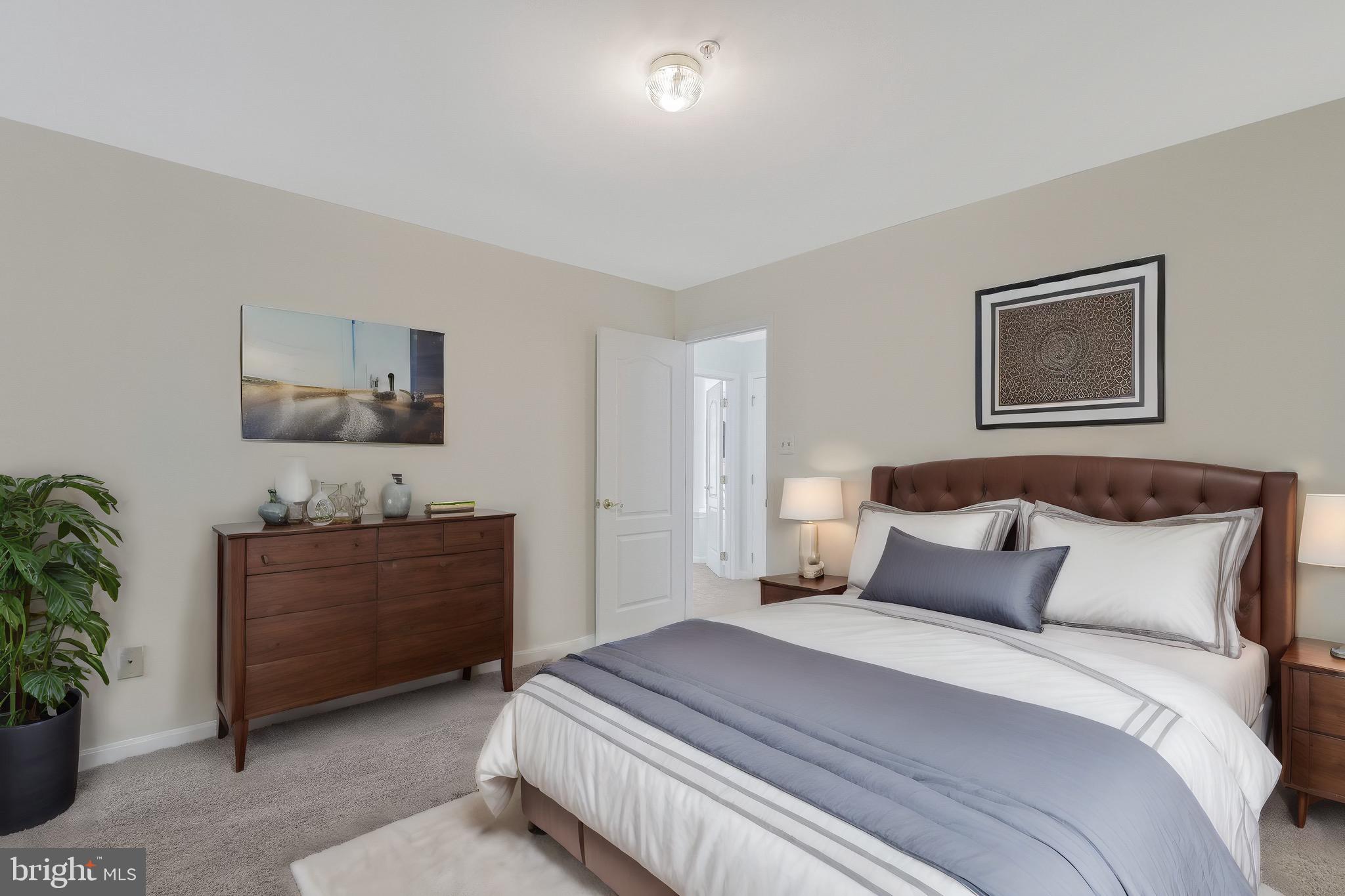 ROLLING HILLS ESTATES - Residential