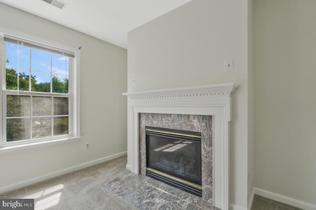 ROLLING HILLS ESTATES - Residential