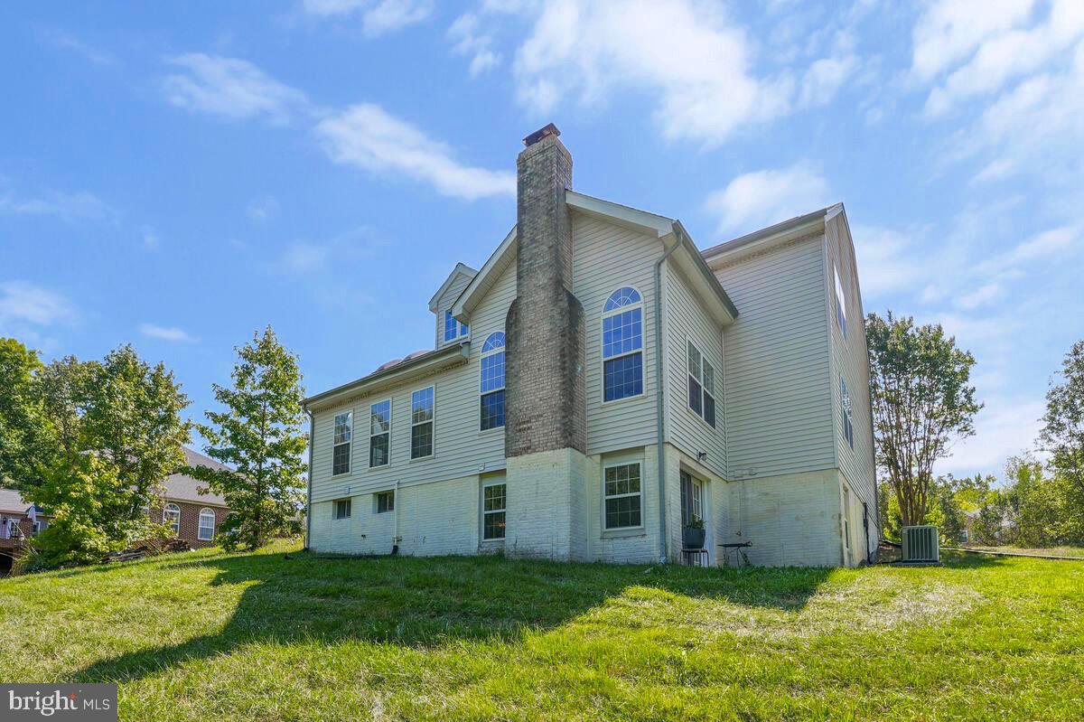 ROLLING HILLS ESTATES - Residential