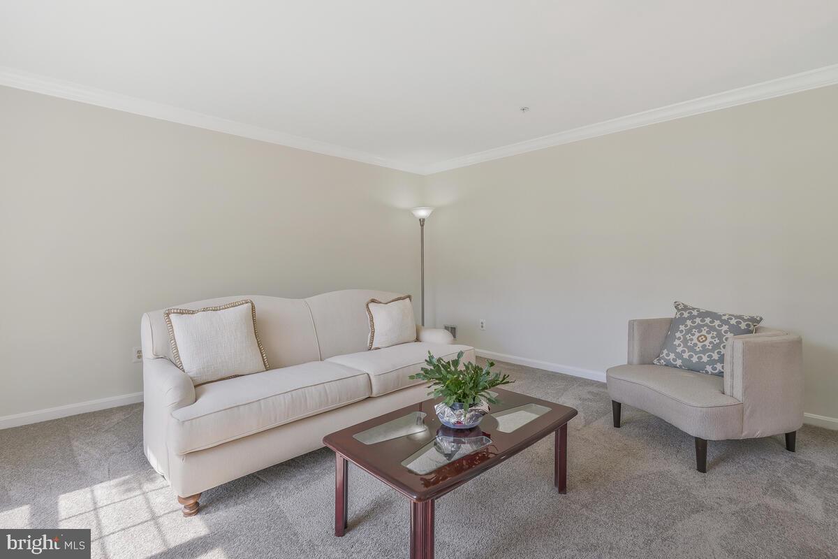 ROLLING HILLS ESTATES - Residential