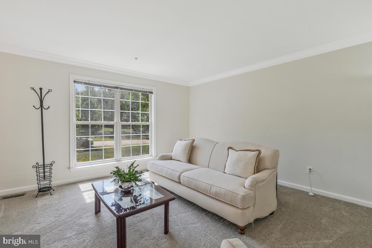 ROLLING HILLS ESTATES - Residential