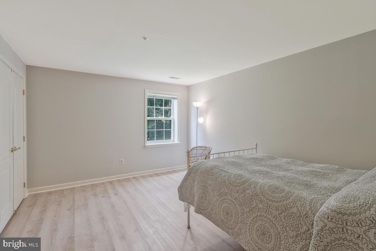 ROLLING HILLS ESTATES - Residential