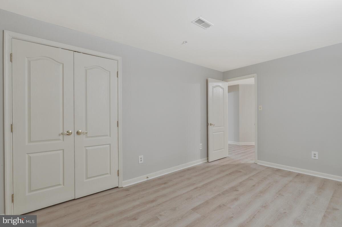 ROLLING HILLS ESTATES - Residential