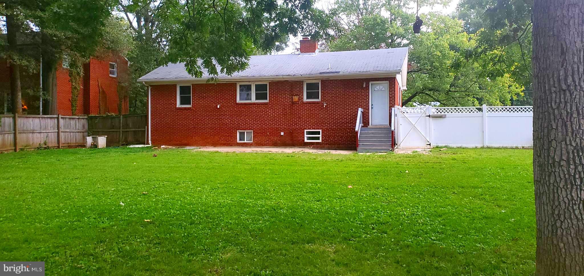 SEABROOK ACRES - Residential Lease