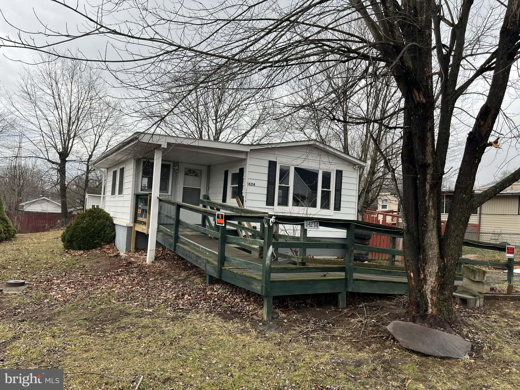 CRESAPTOWN - Residential