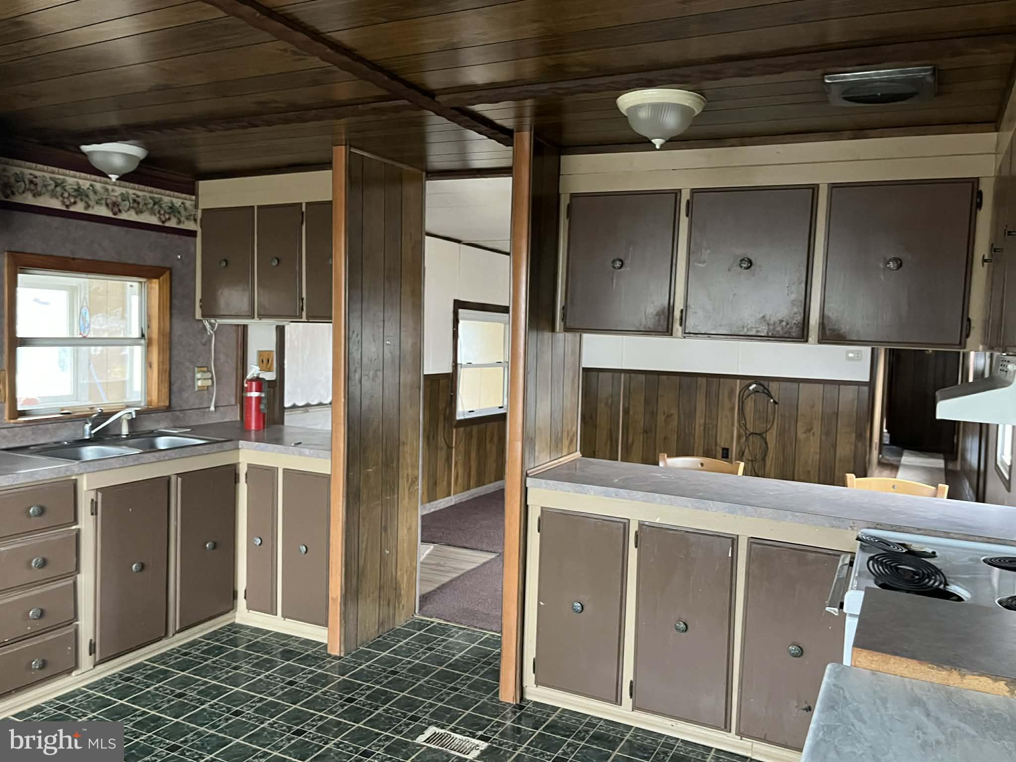 CRESAPTOWN - Residential