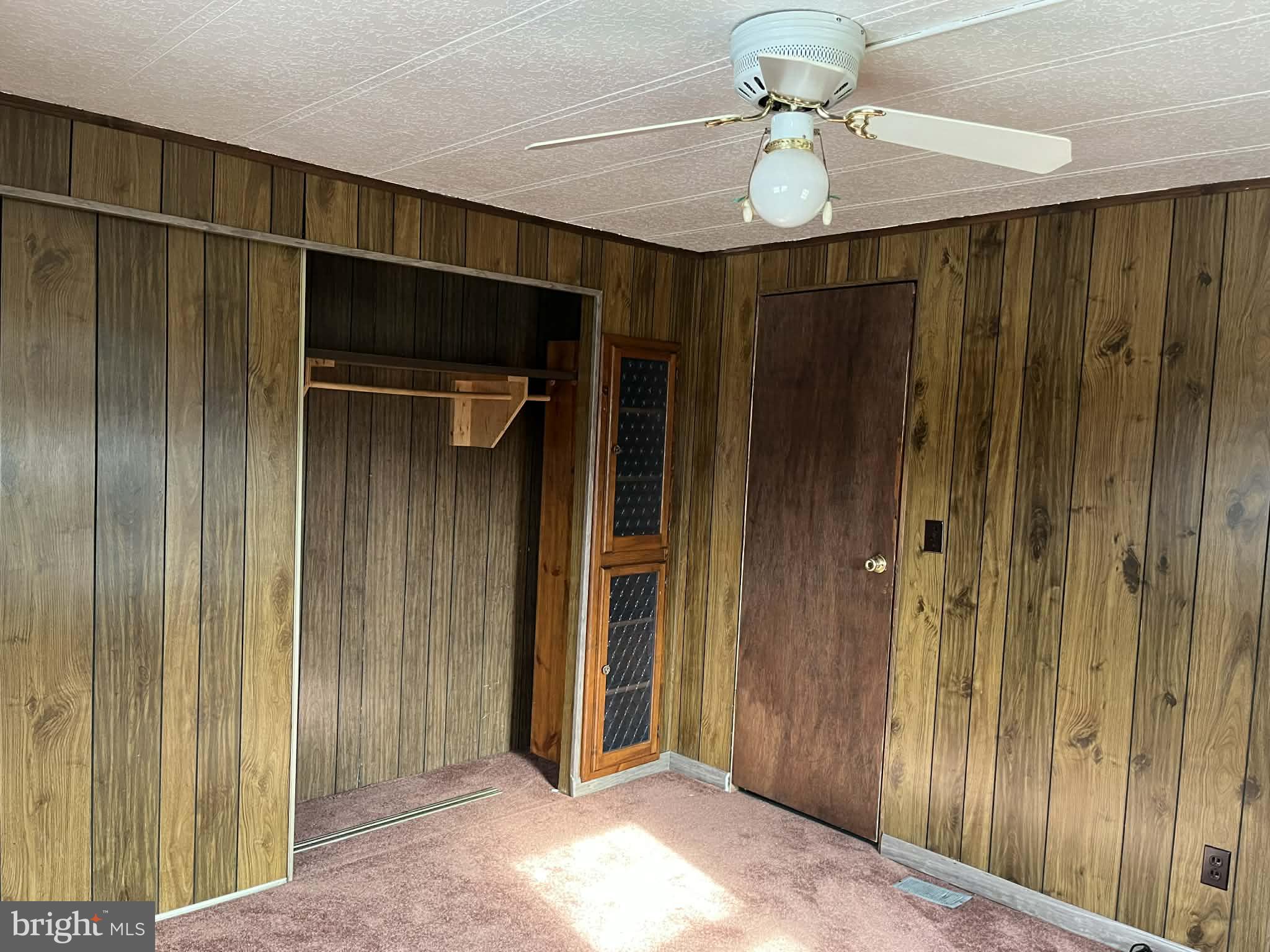 CRESAPTOWN - Residential