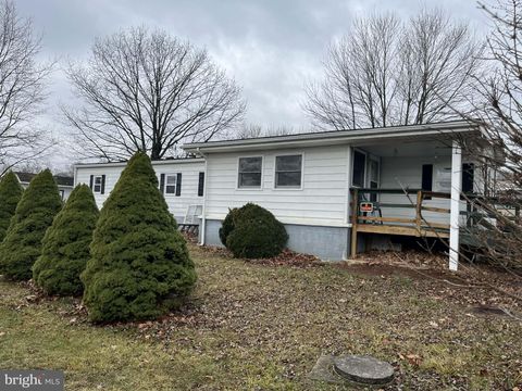 Homes For Sale - 14214 Clear View Drive<br/> CRESAPTOWN, MD 21502