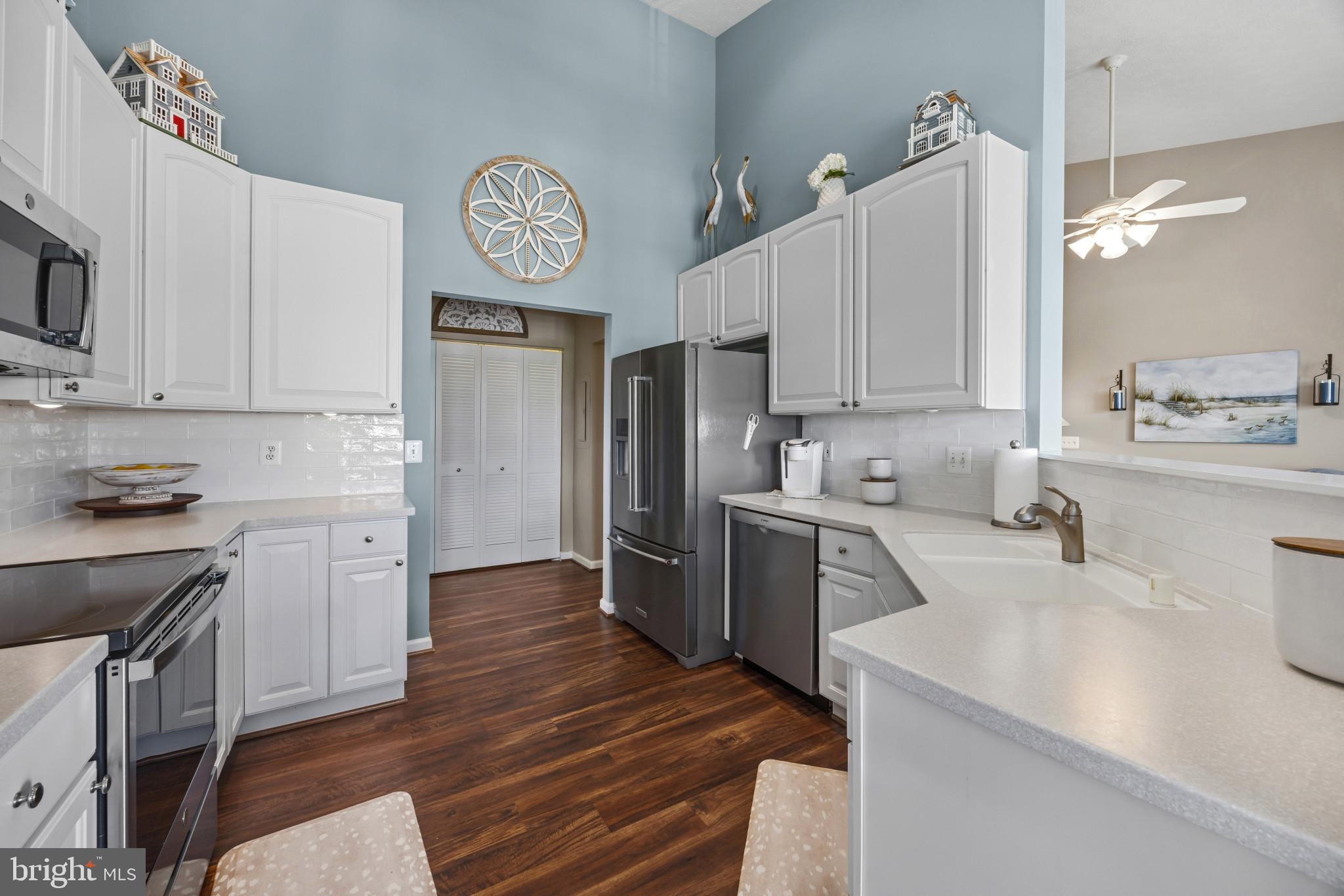 WINDSOR AT PERRY HALL FARMS - Residential