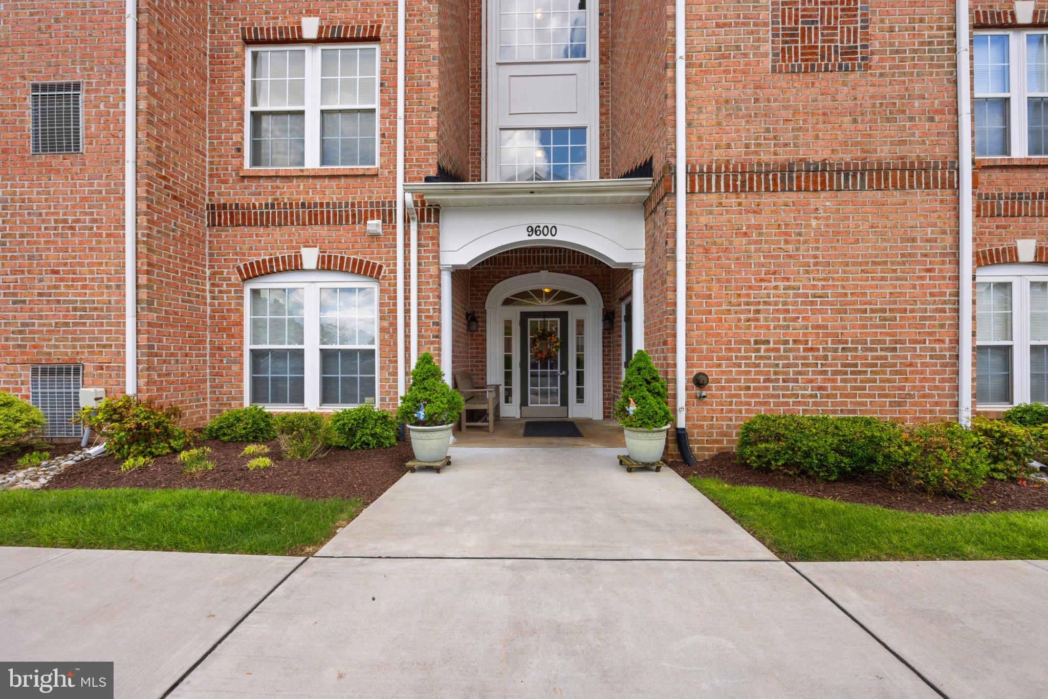 WINDSOR AT PERRY HALL FARMS - Residential