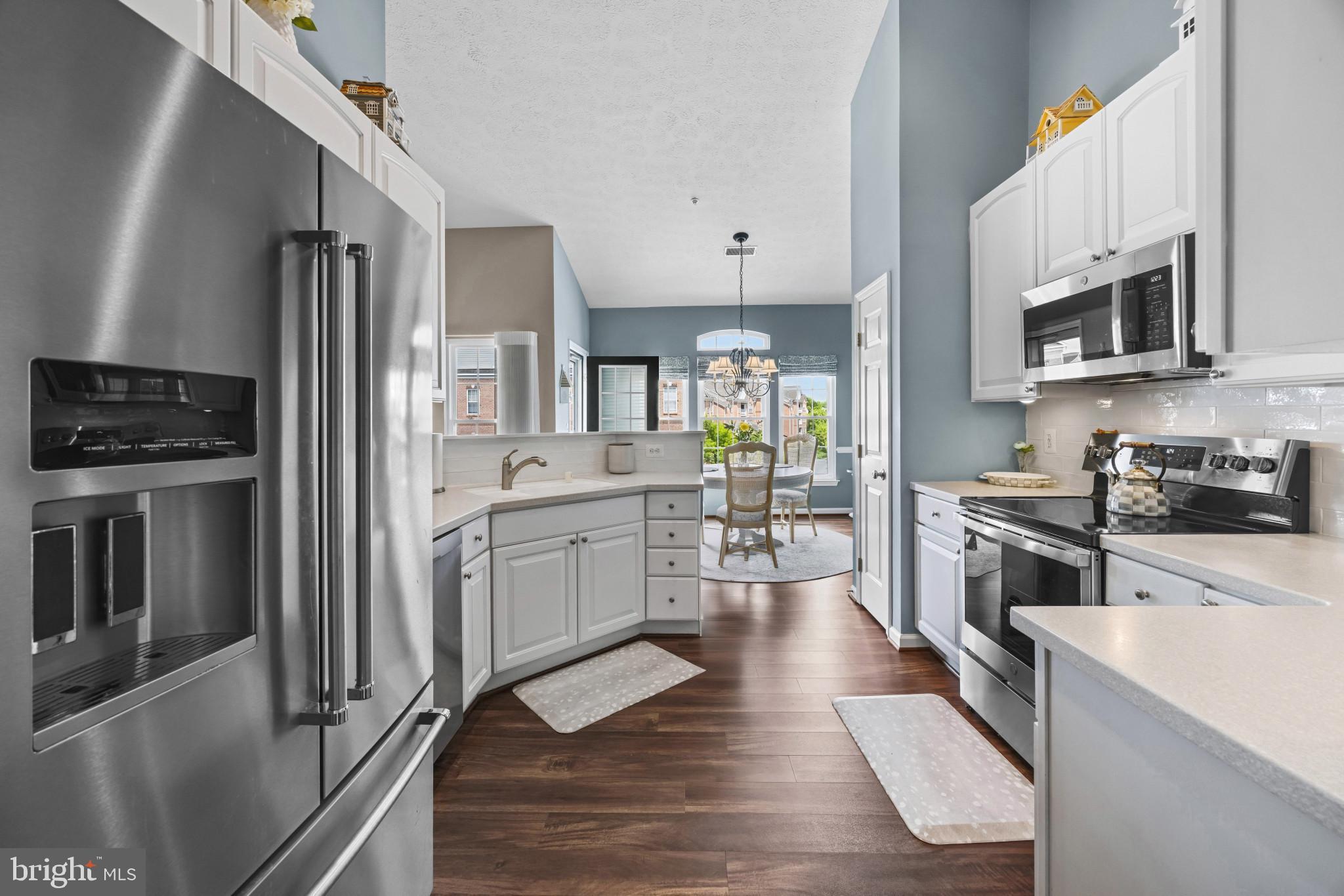 WINDSOR AT PERRY HALL FARMS - Residential