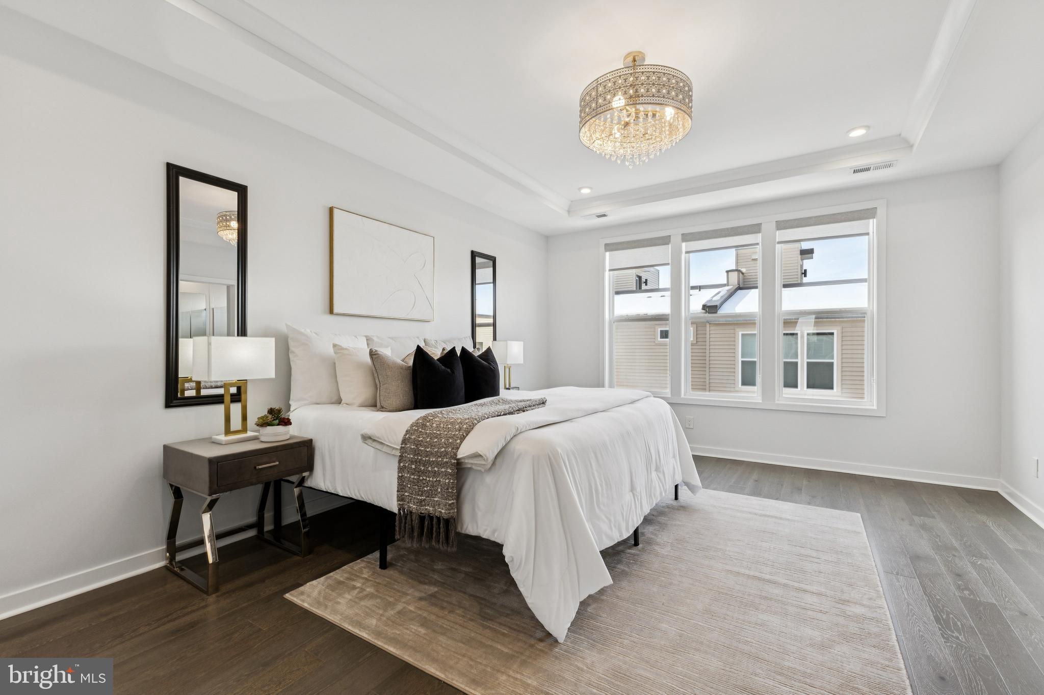 COMMONWEALTH PLACE AT WESTFIELDS - Residential