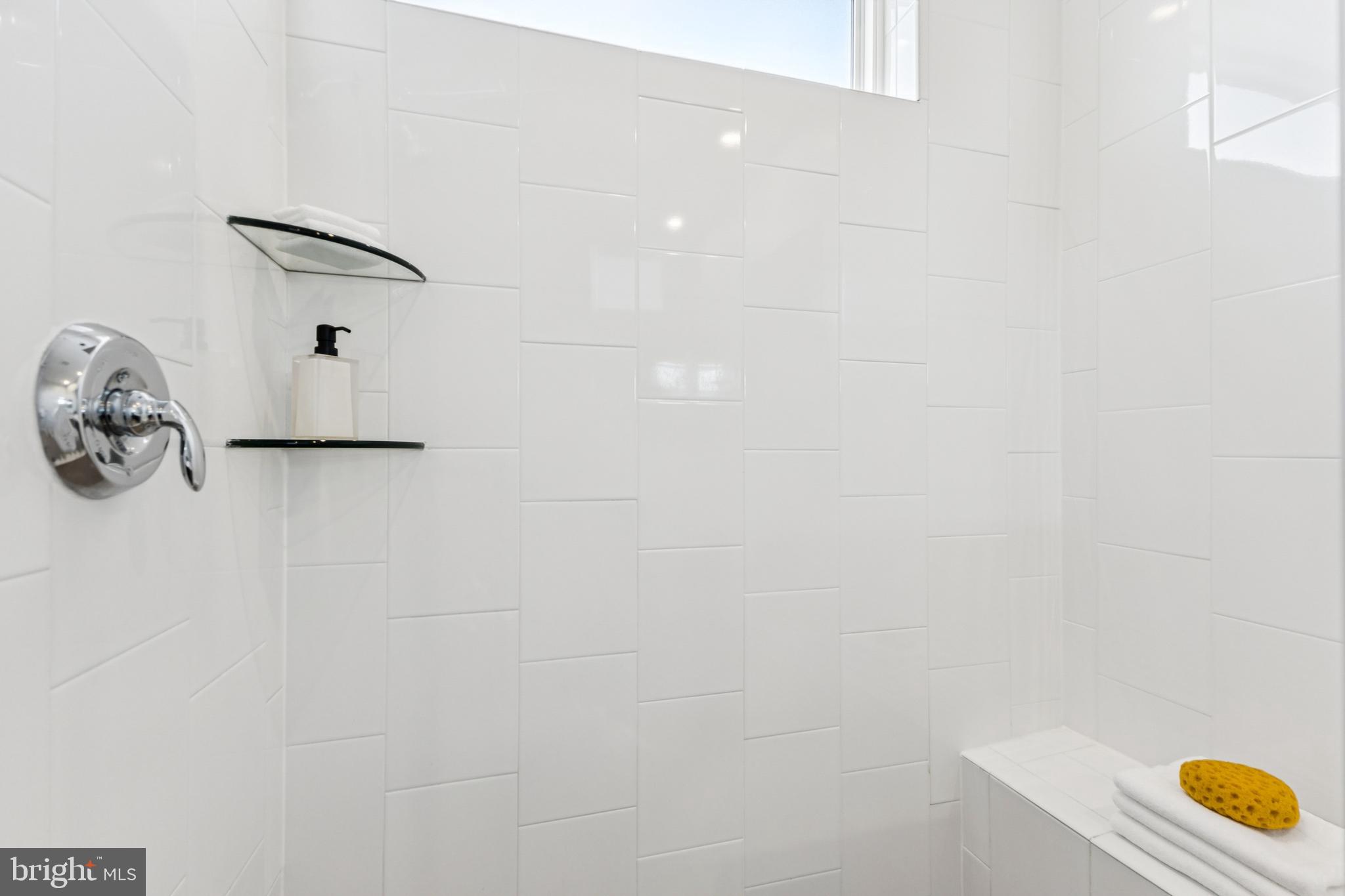 COMMONWEALTH PLACE AT WESTFIELDS - Residential