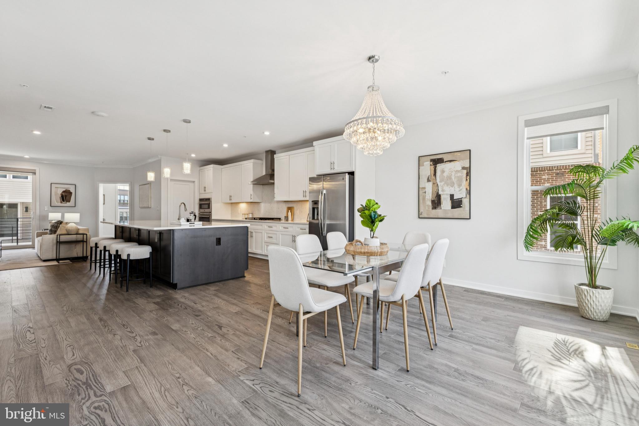 COMMONWEALTH PLACE AT WESTFIELDS - Residential