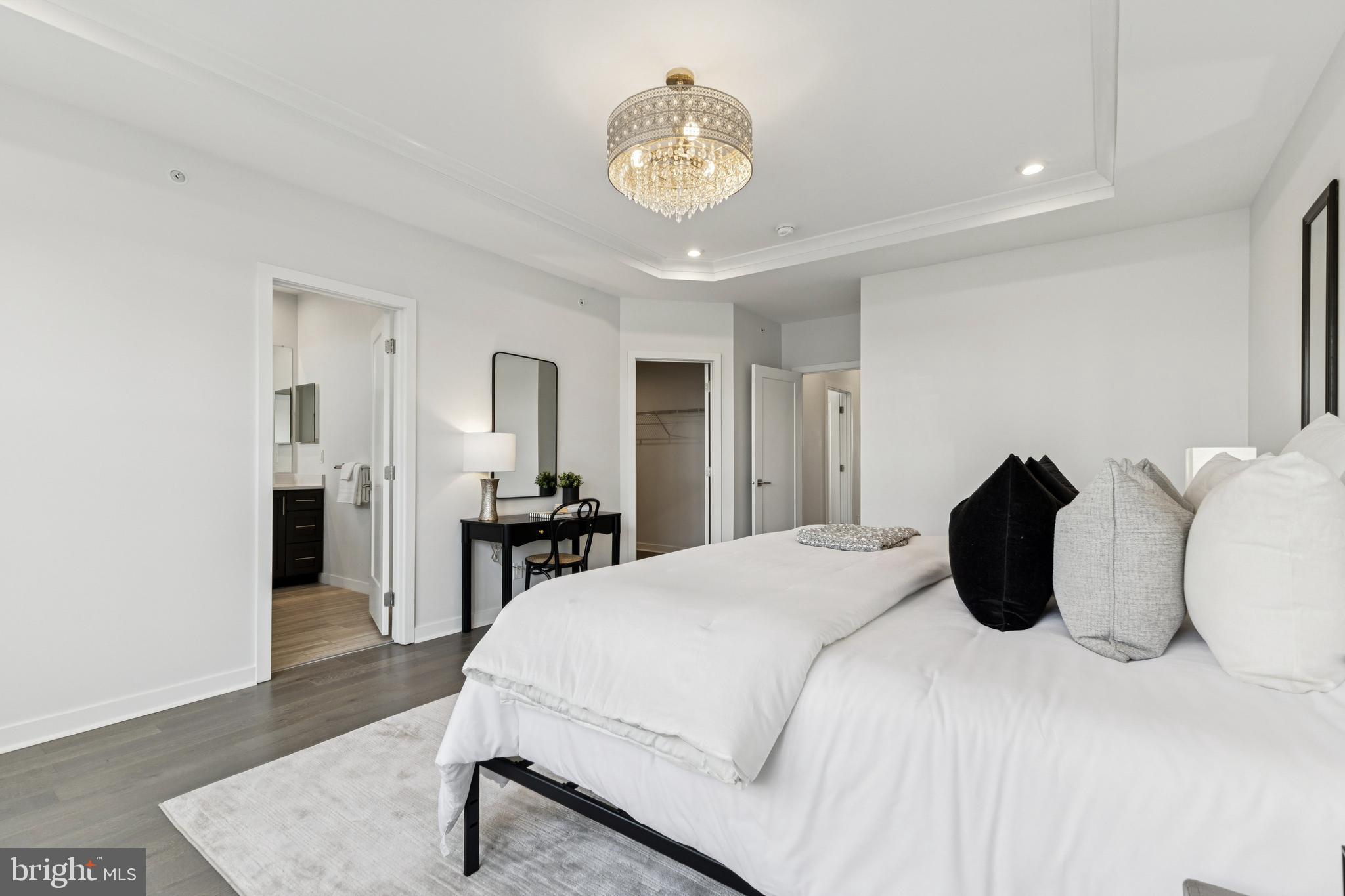 COMMONWEALTH PLACE AT WESTFIELDS - Residential