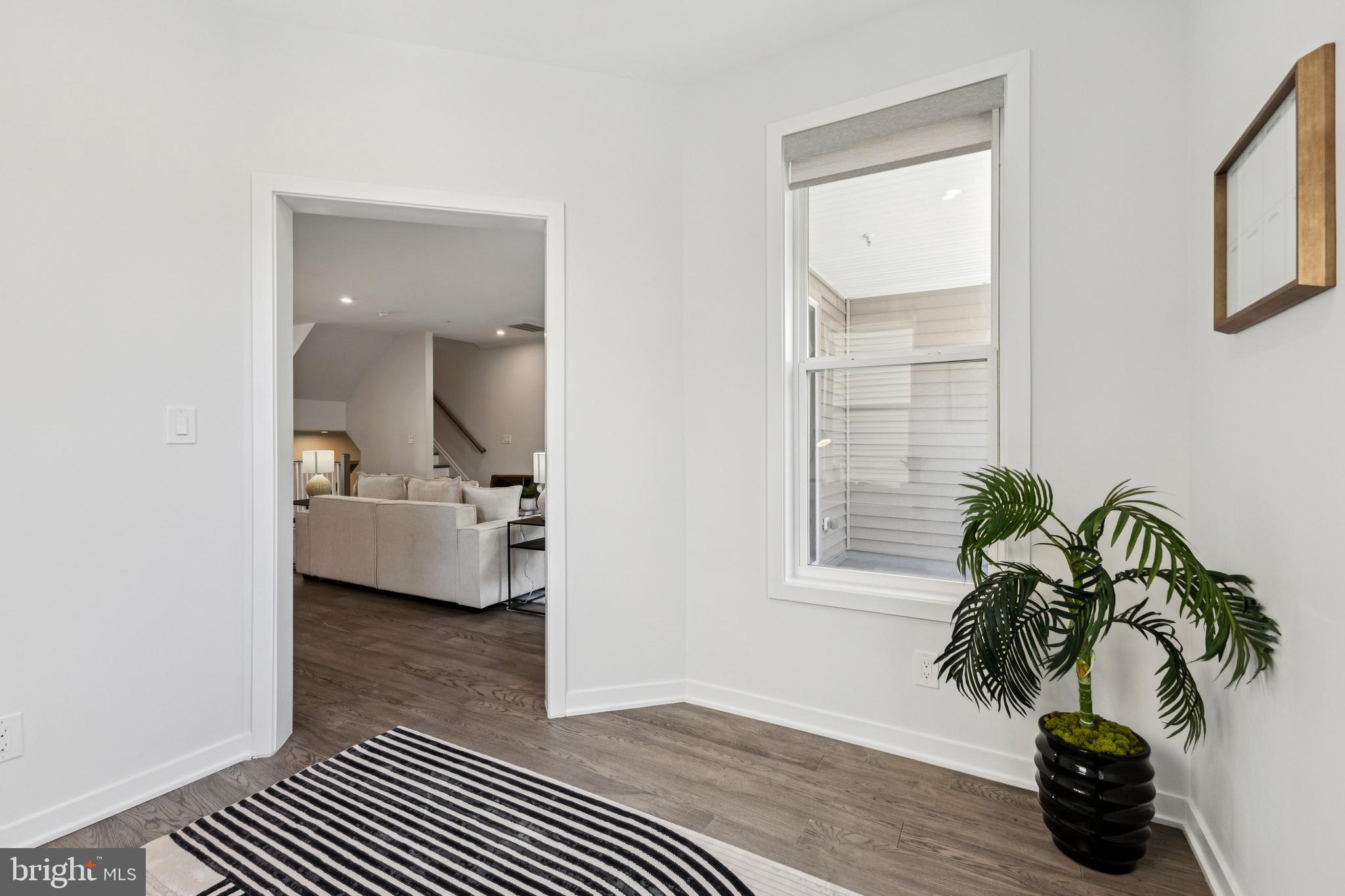 COMMONWEALTH PLACE AT WESTFIELDS - Residential